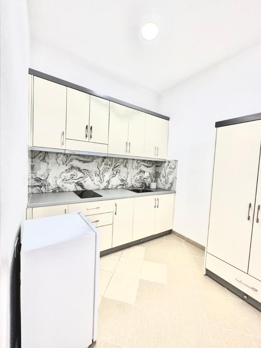 Amar Apartments