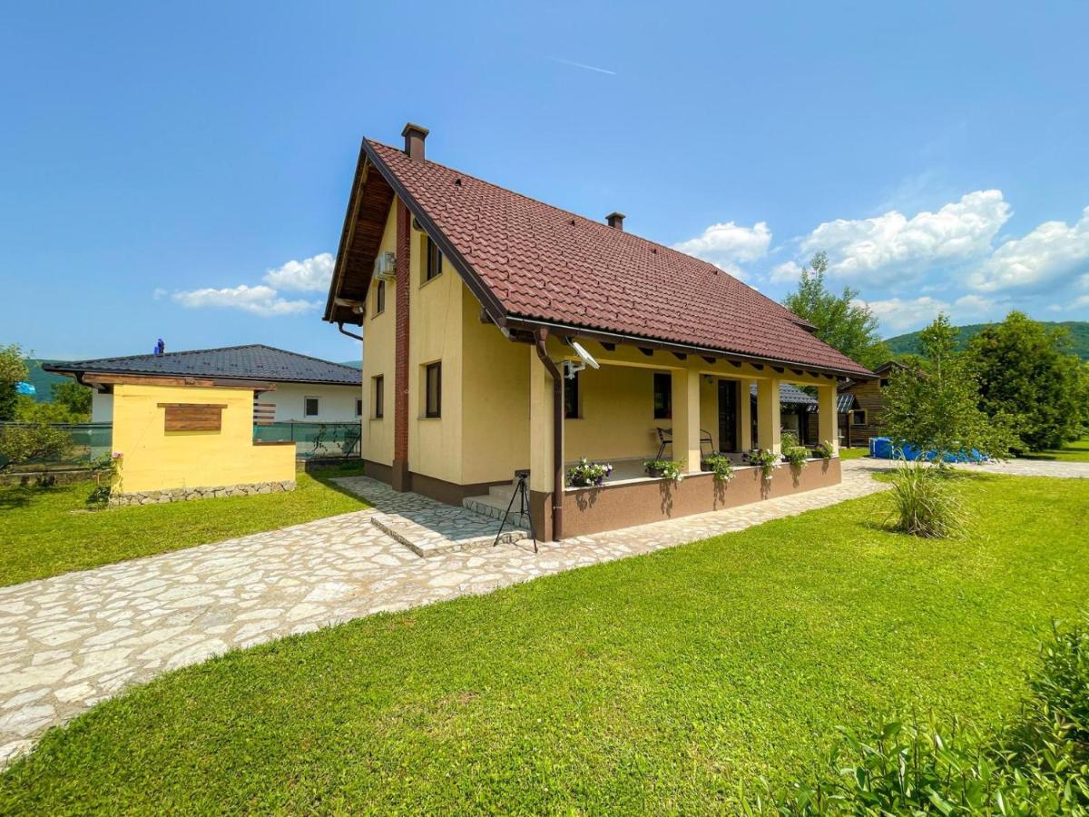 Holiday home Avita