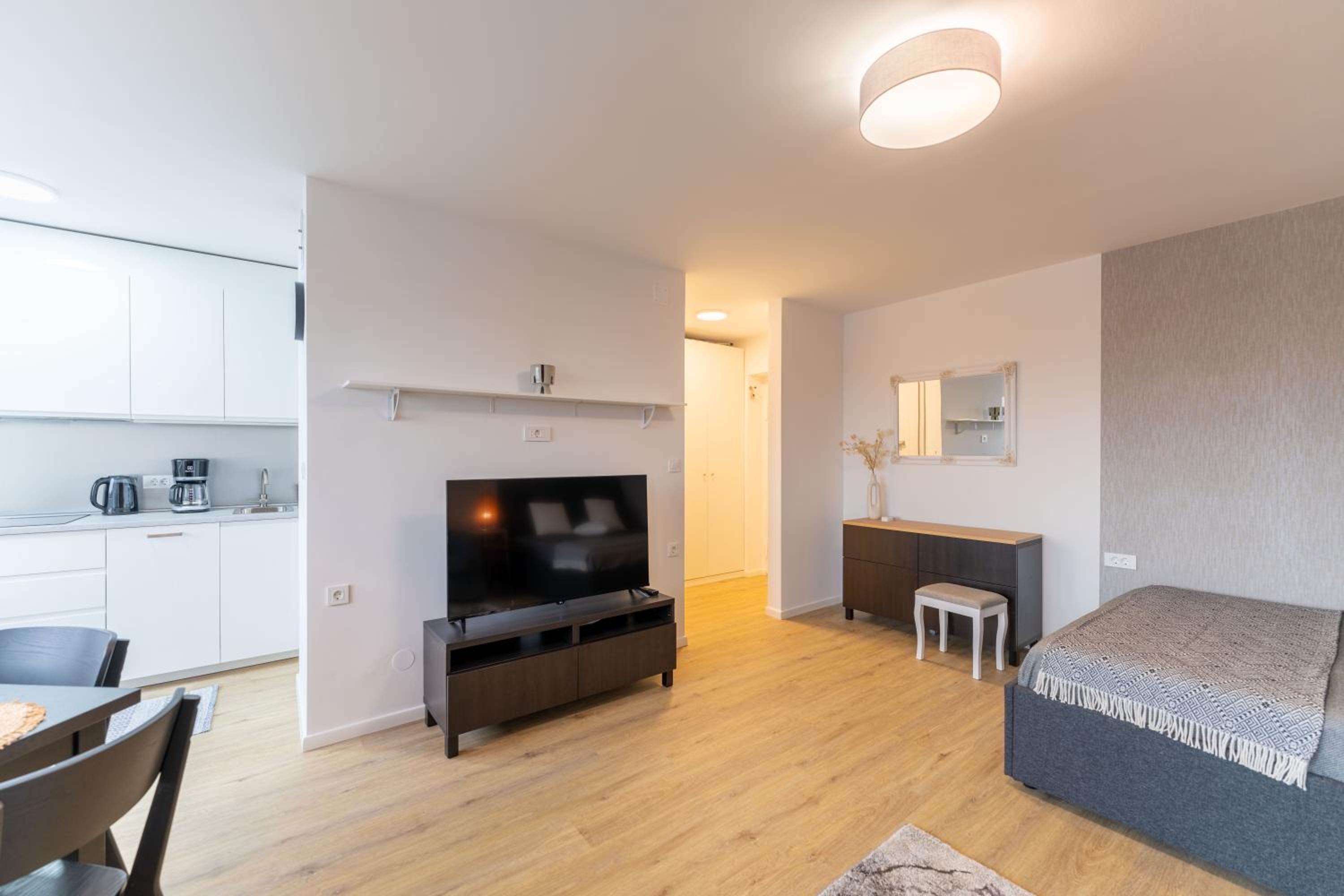 Elegant Tour As studios Gilly with a balcony and open views in the Ljubljana center view 4