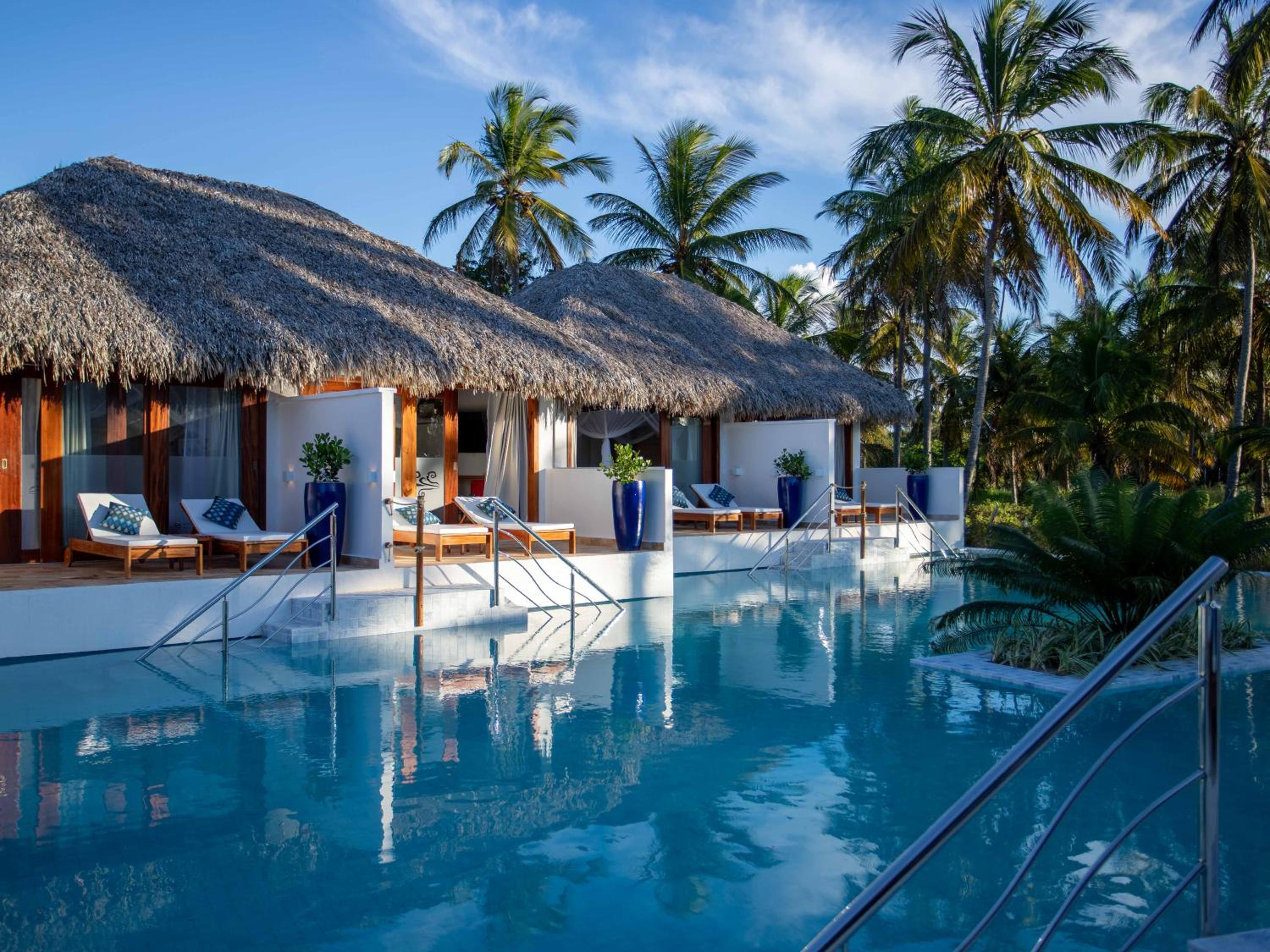 Hotel MKNI Hotel - Ikaika Makani Experience - Image 1