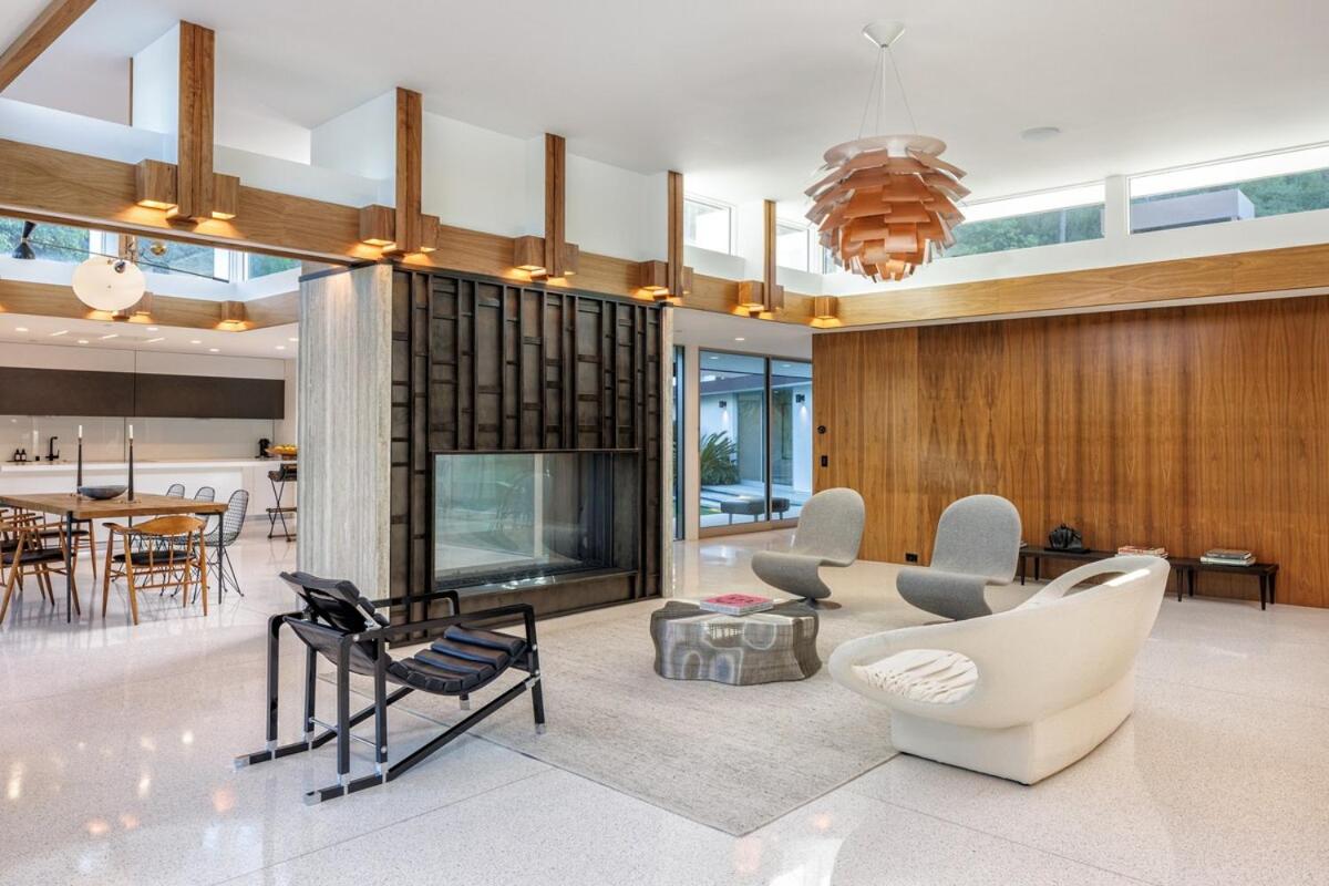 Loma Vista Modern