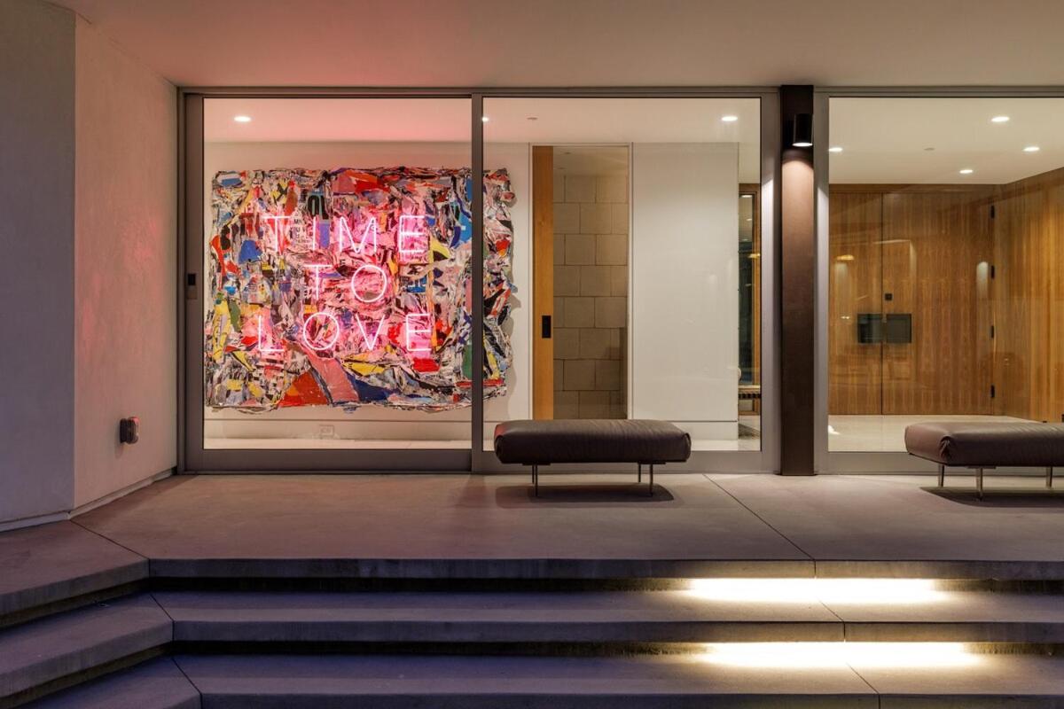 Loma Vista Modern