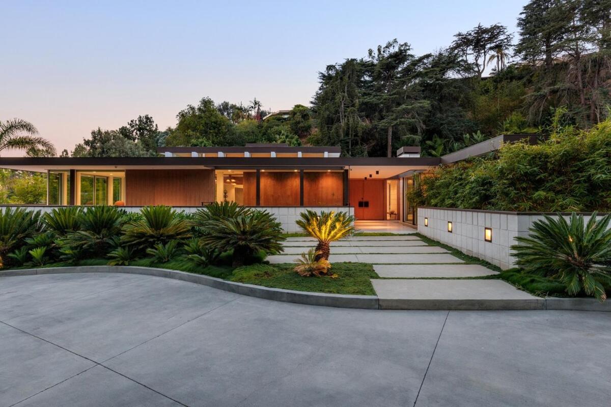 Loma Vista Modern