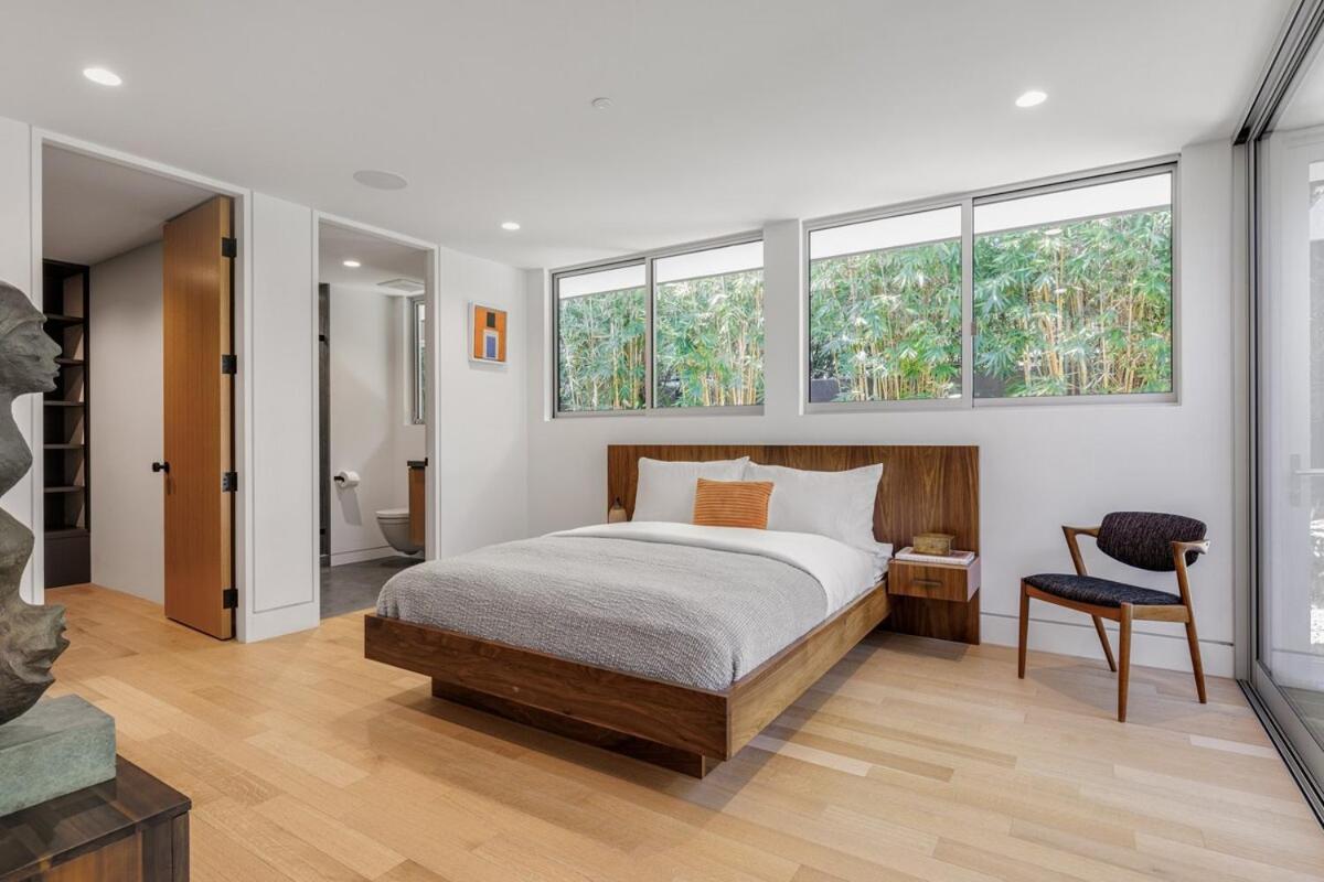 Loma Vista Modern