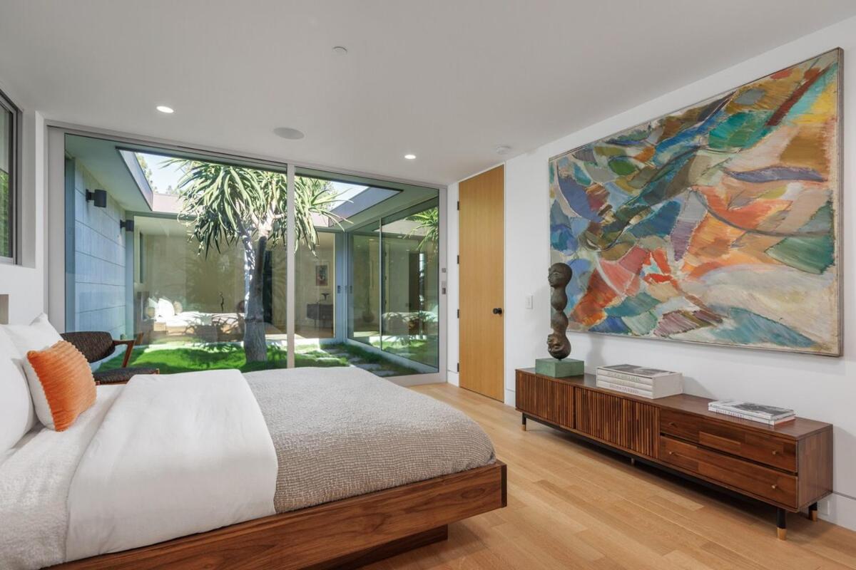 Loma Vista Modern