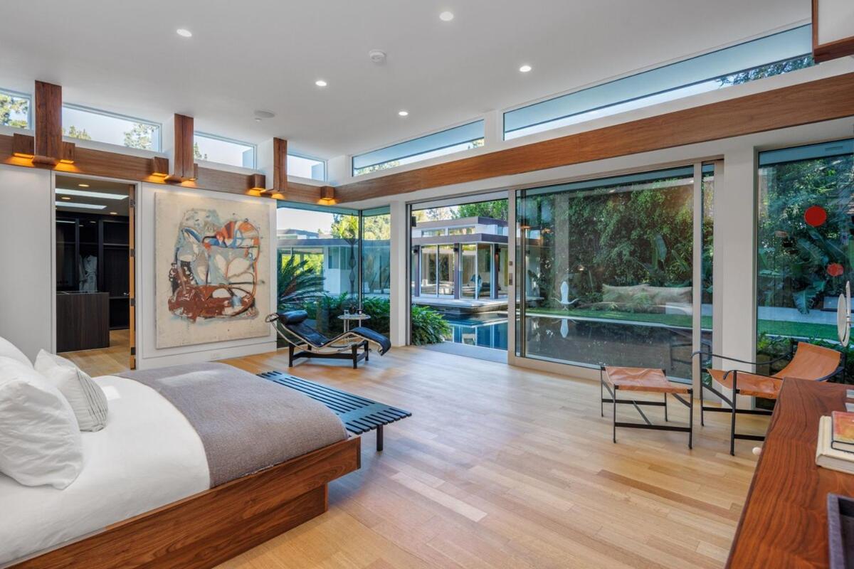 Loma Vista Modern
