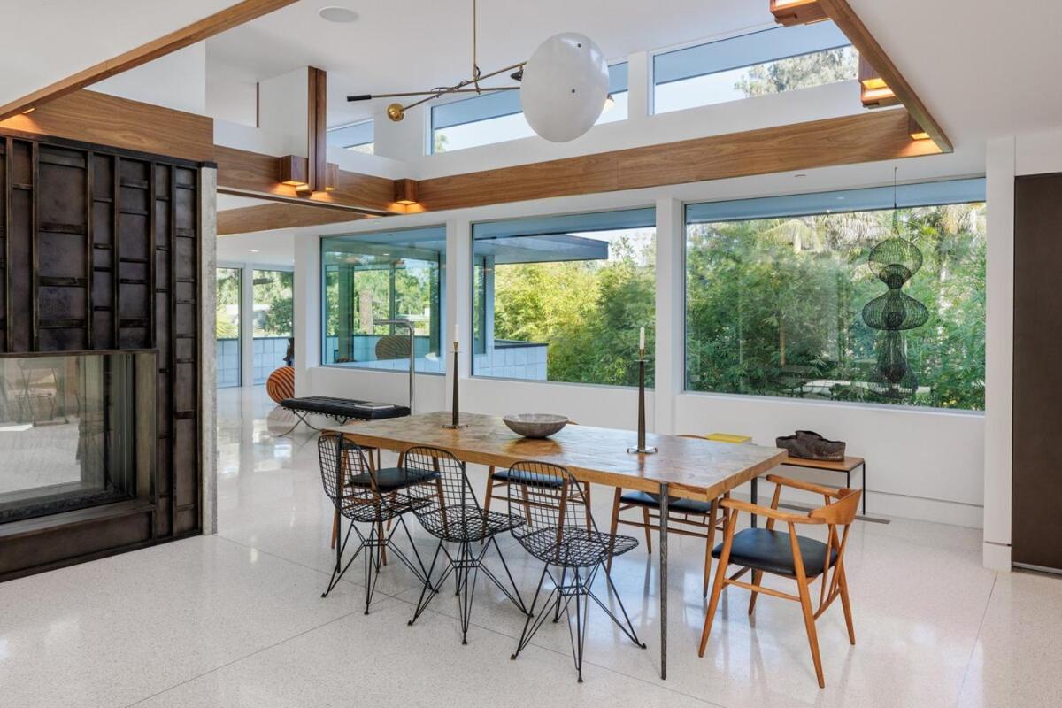 Loma Vista Modern