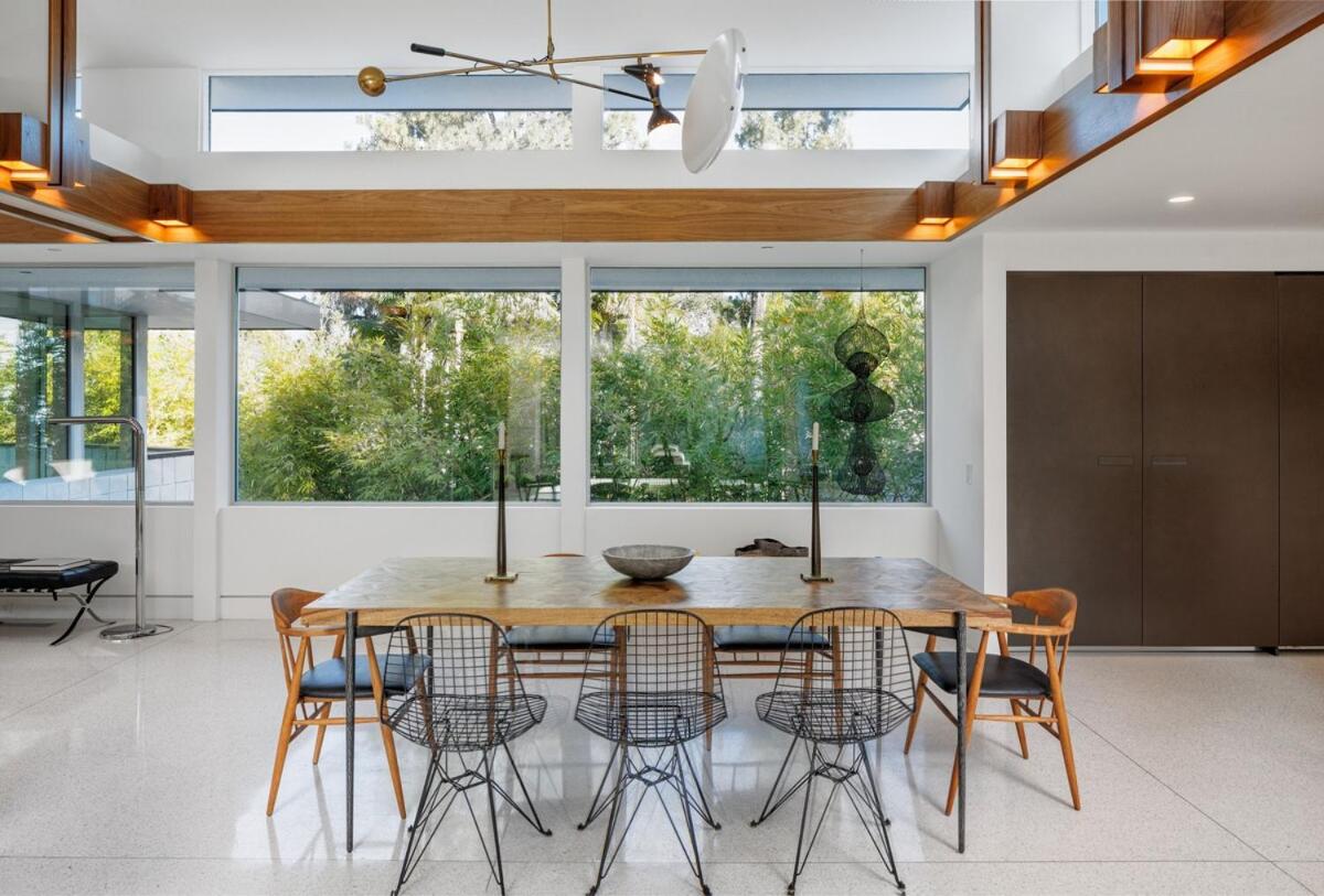 Loma Vista Modern