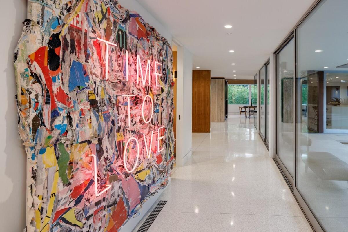 Loma Vista Modern