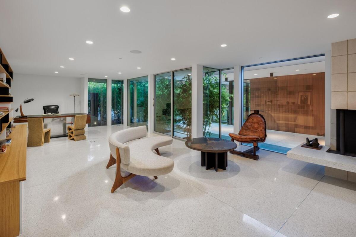 Loma Vista Modern