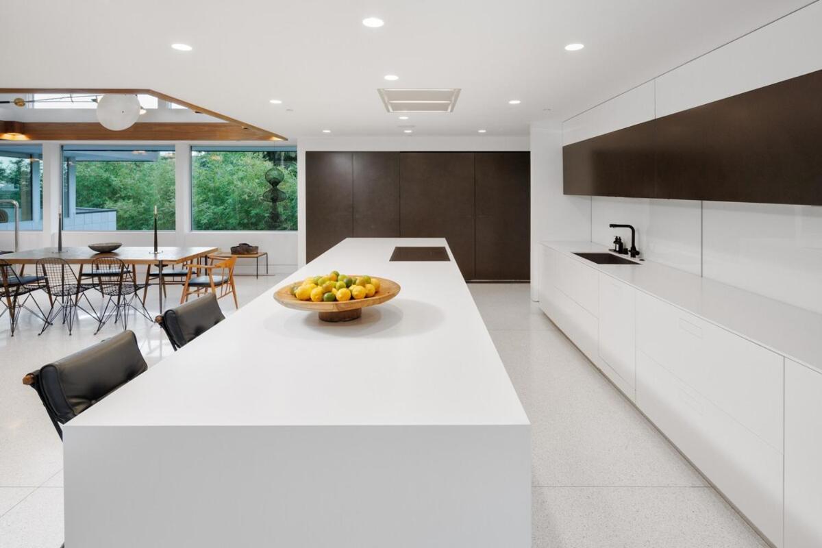 Loma Vista Modern