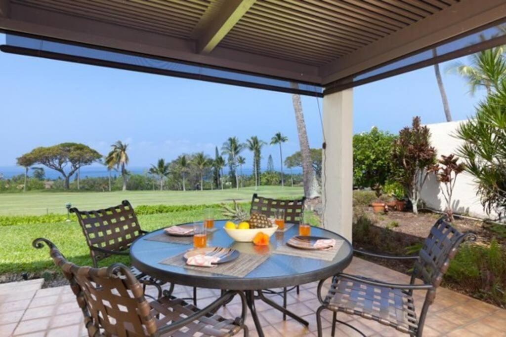 Beautiful 2/2 condo in Kailua Kona. Ocean View! view 3