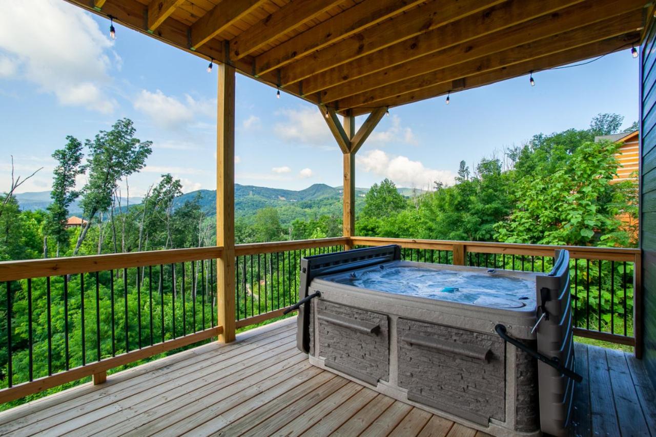 Sunrise Mountain Vista - View, Hot Tub, Pool Table view 3