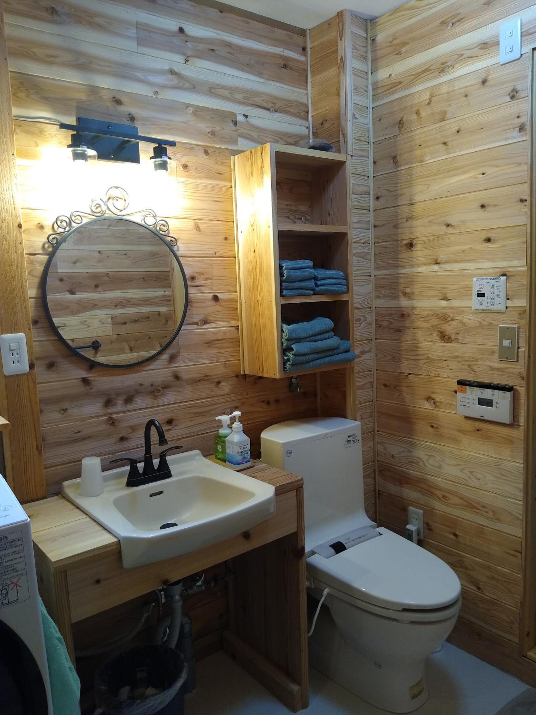 Robin's Lodge