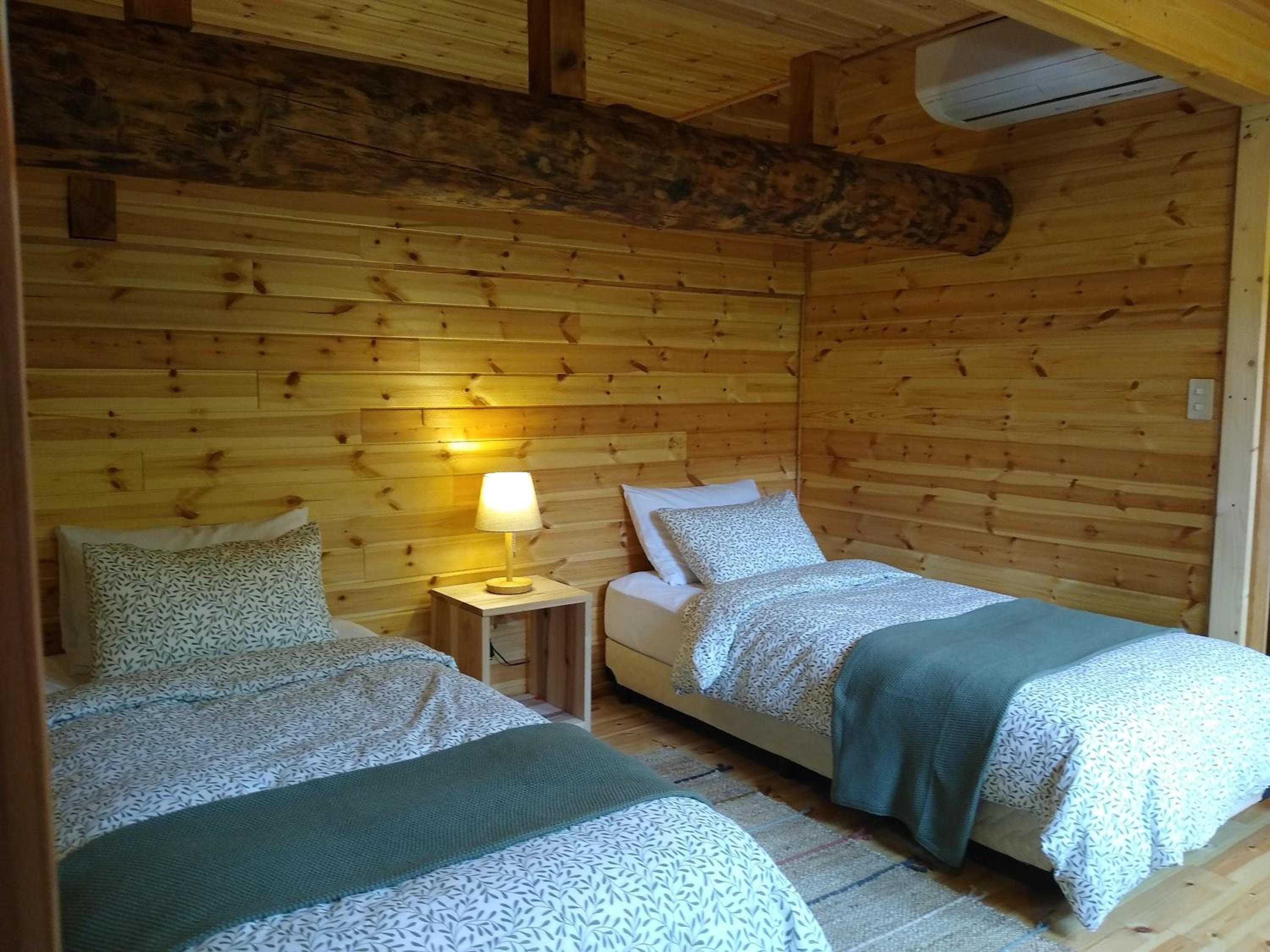 Robin's Lodge