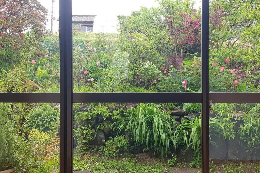 Asama Vista quiet home with view, Foreign Hosts view 3