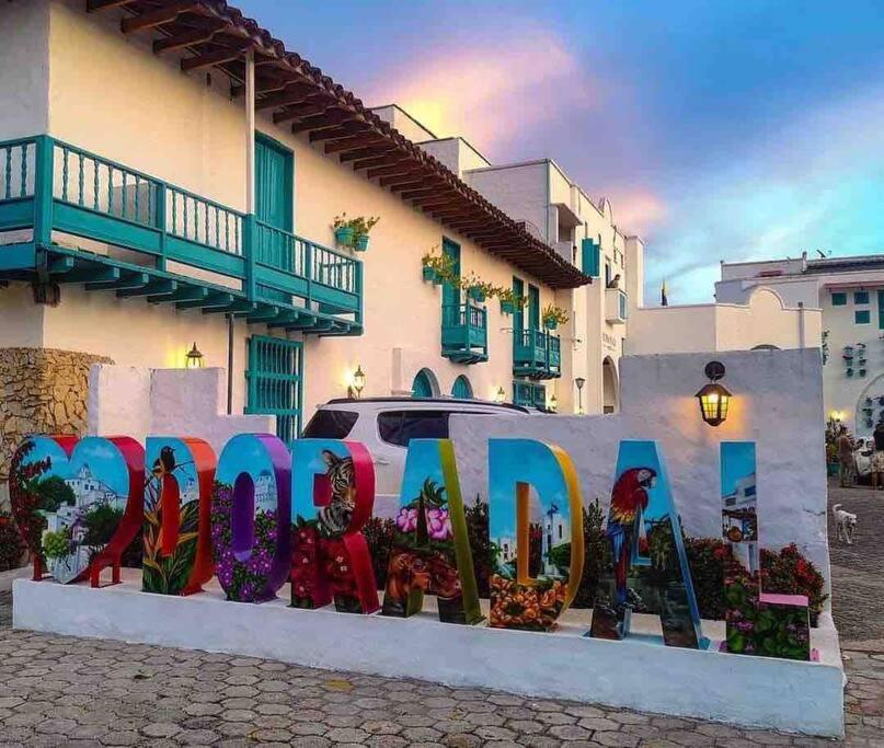 cabaña la bonita