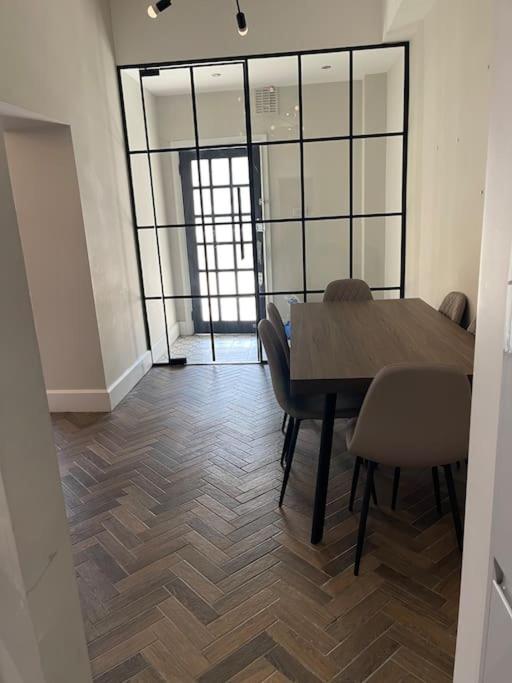 Luxury two bedroom central London