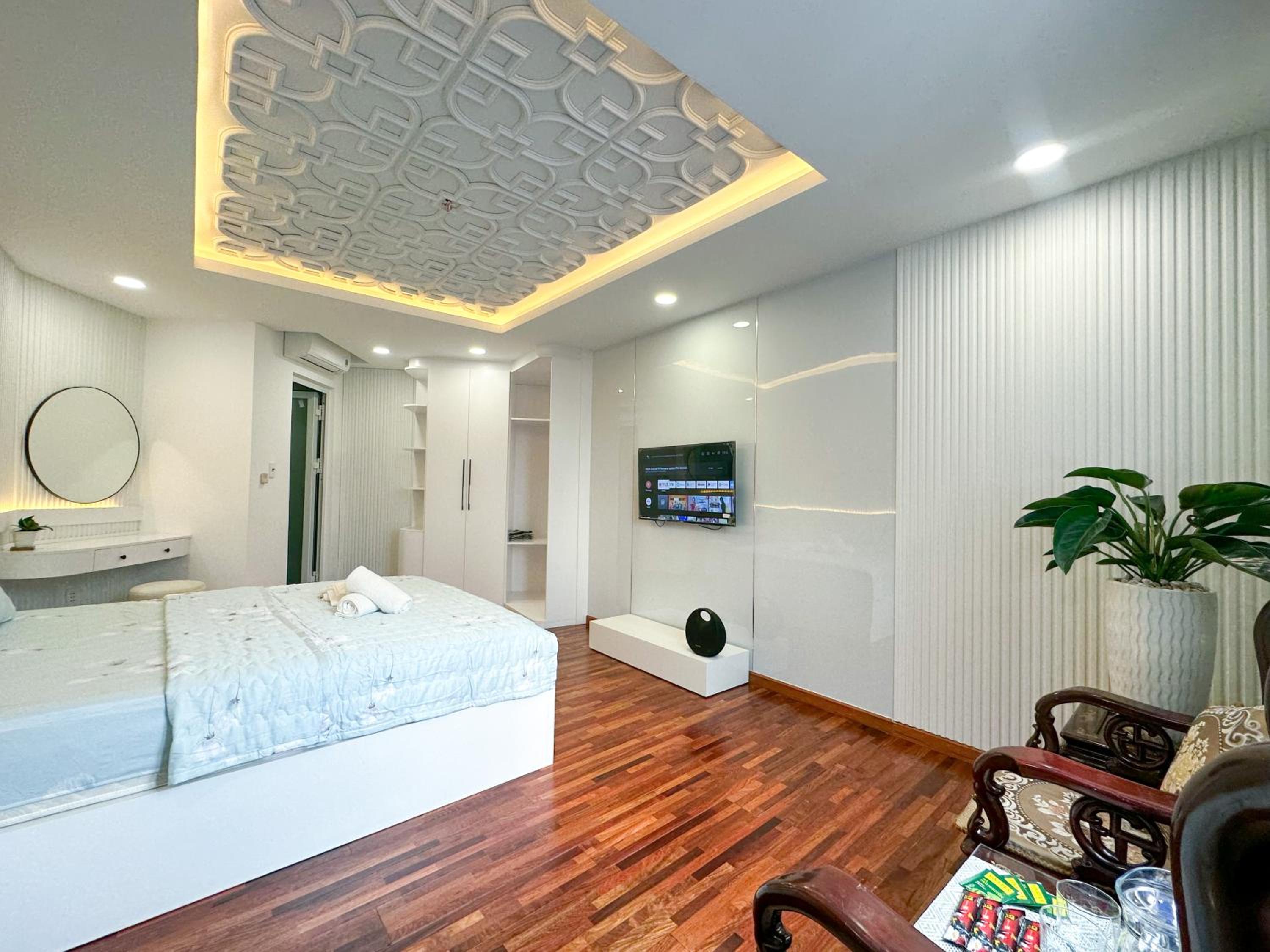 PVC Aparment, 1Brs in Dist 1 next to Bui Vien Street