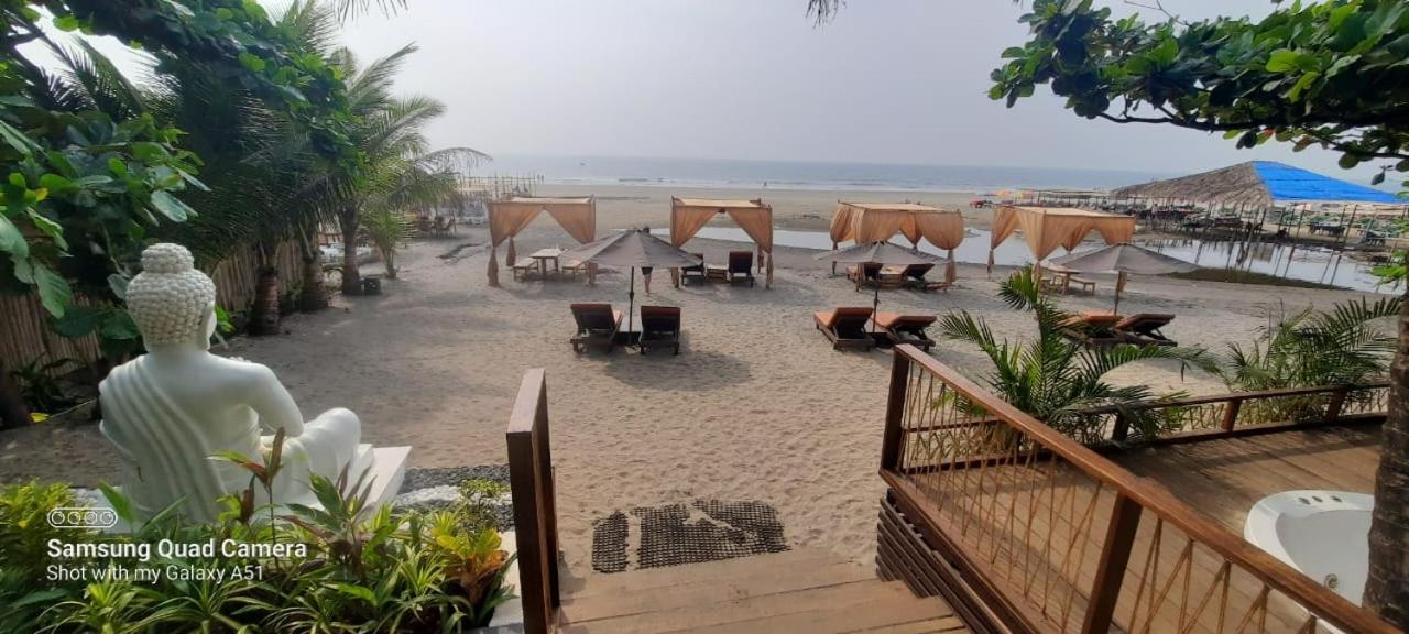 SinQ Beach Morjim