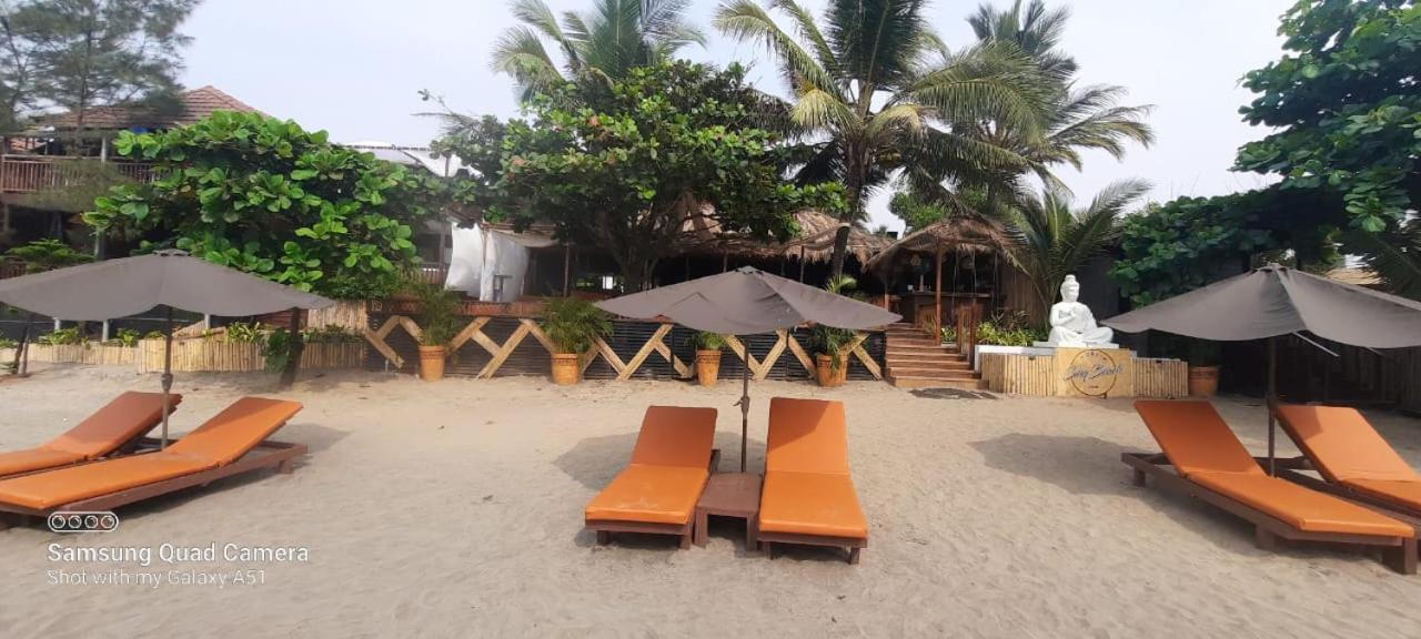 SinQ Beach Morjim