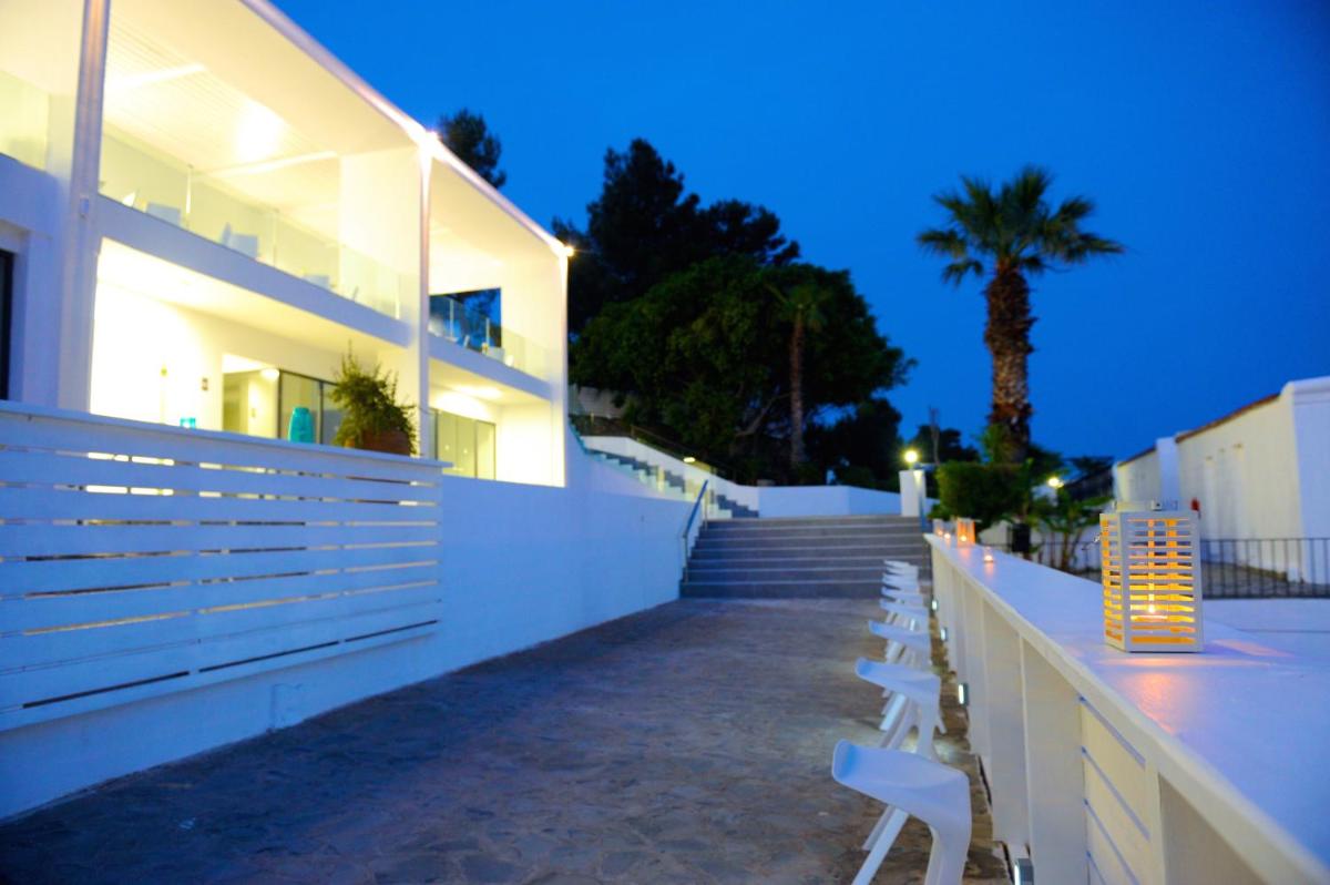 outdoor BBQ area