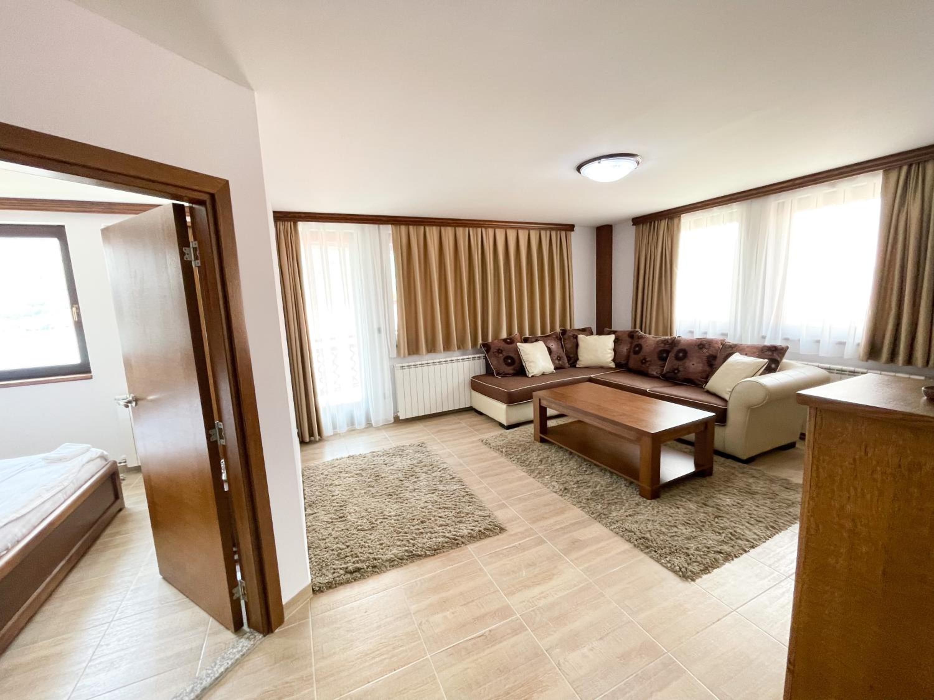 Apartments & Rooms Brijest