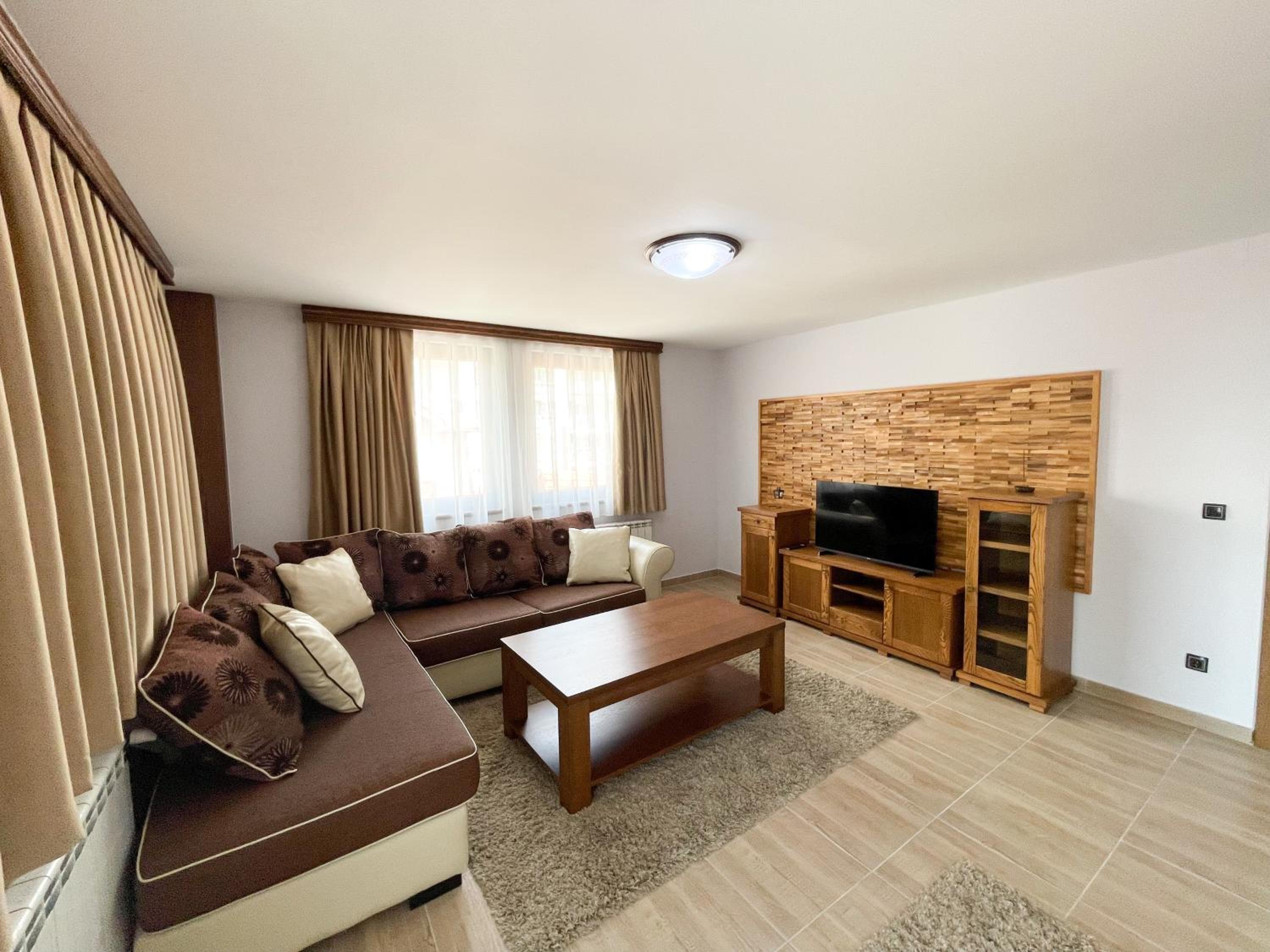 Apartments & Rooms Brijest