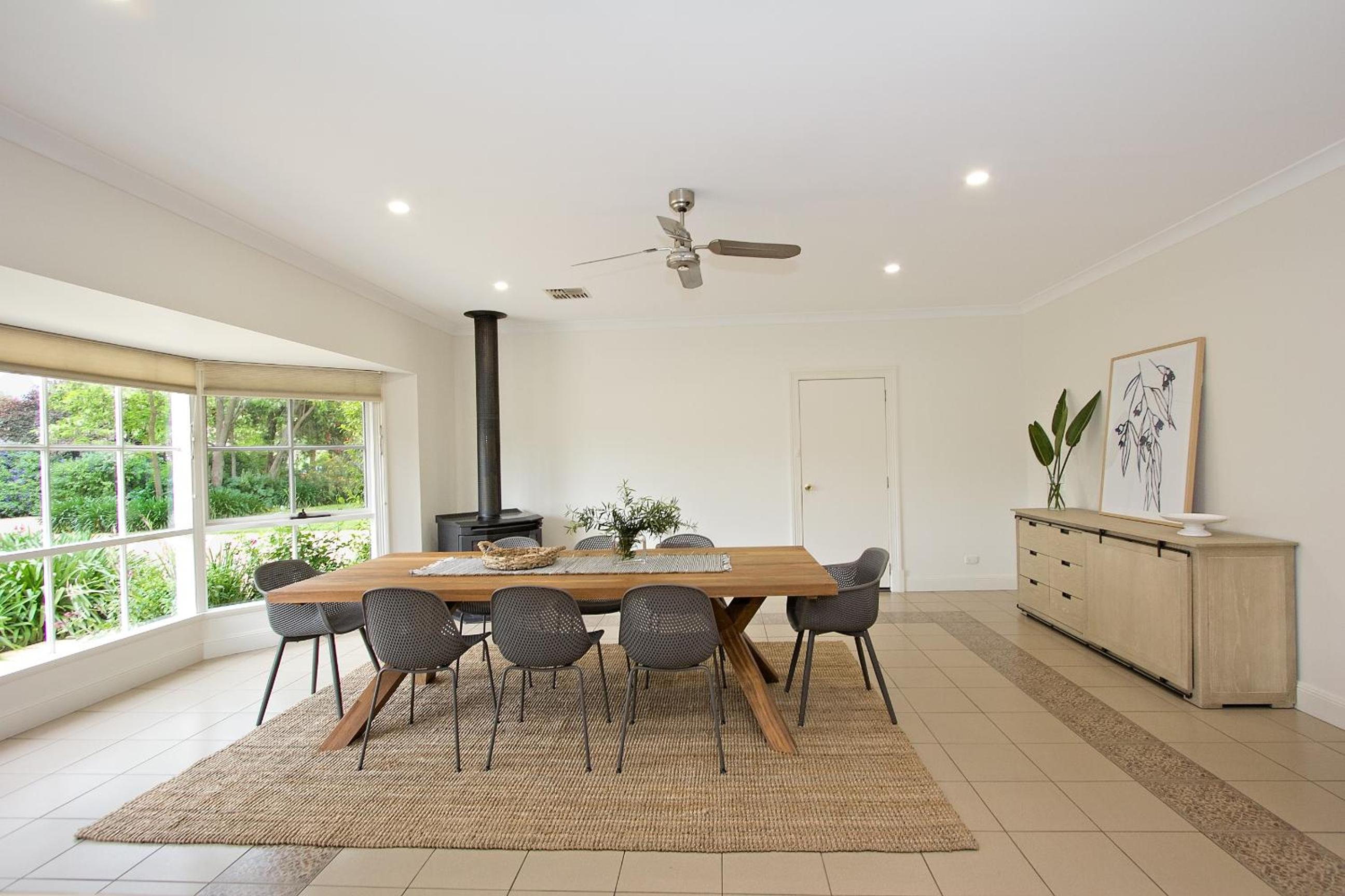 Seppeltsfield Vineyard Retreat - 3 Bedroom Holiday Home