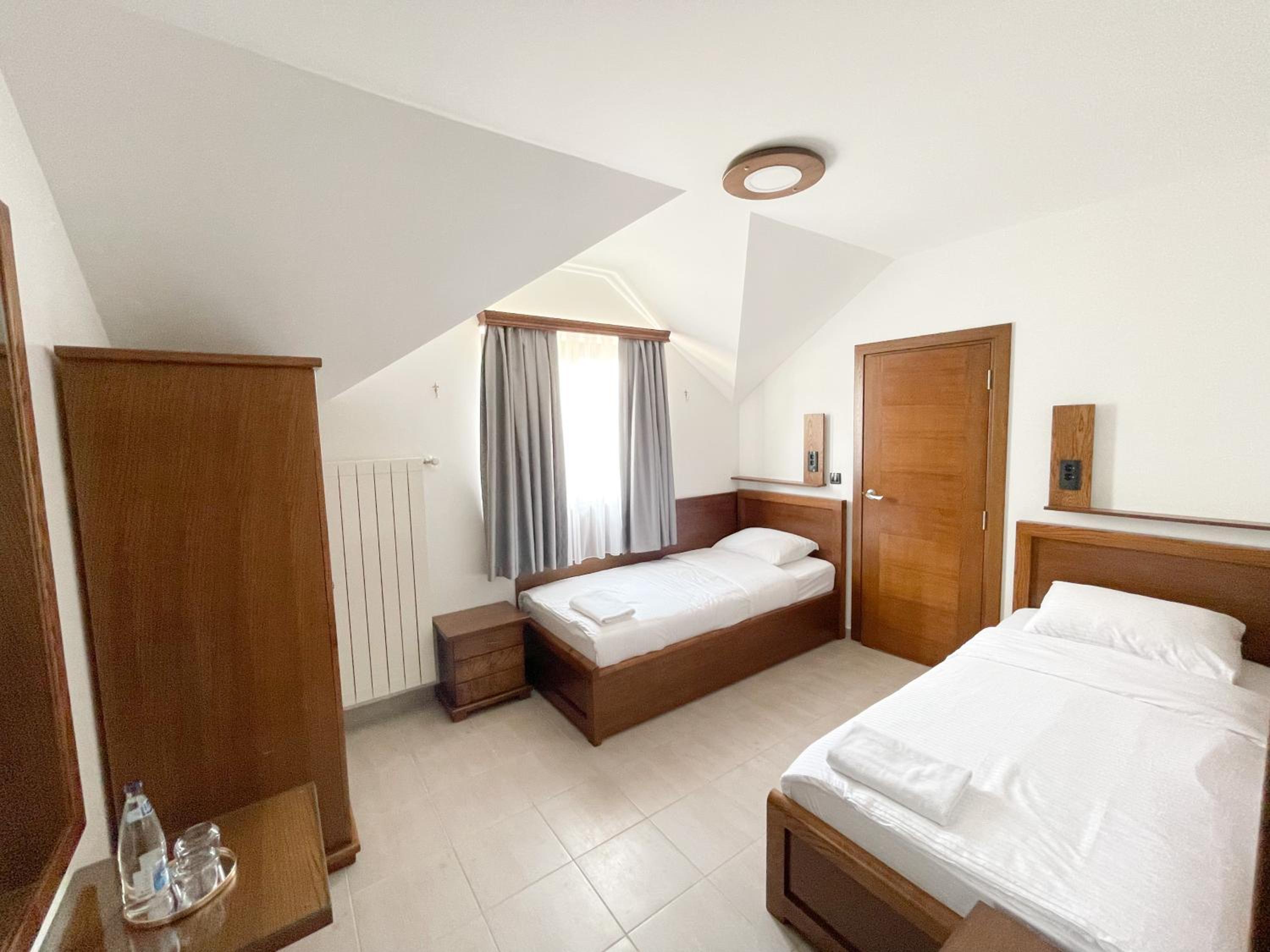Apartments & Rooms Brijest