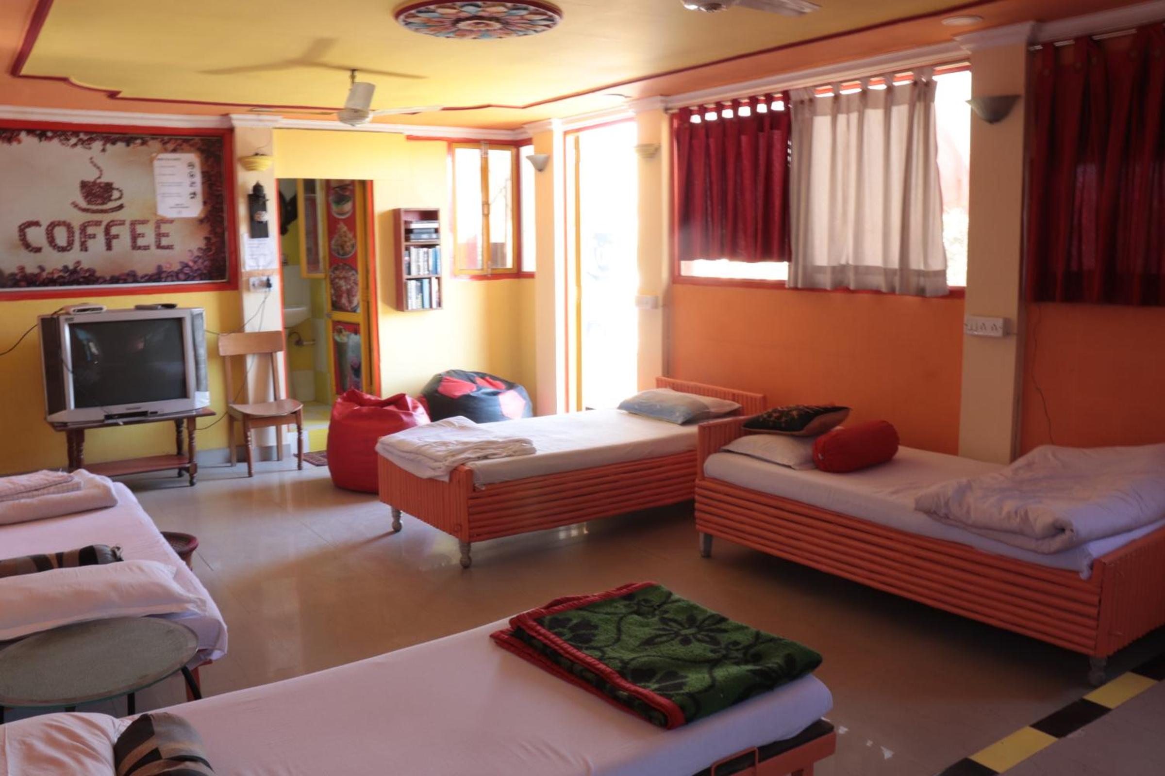 Govind Hotel
