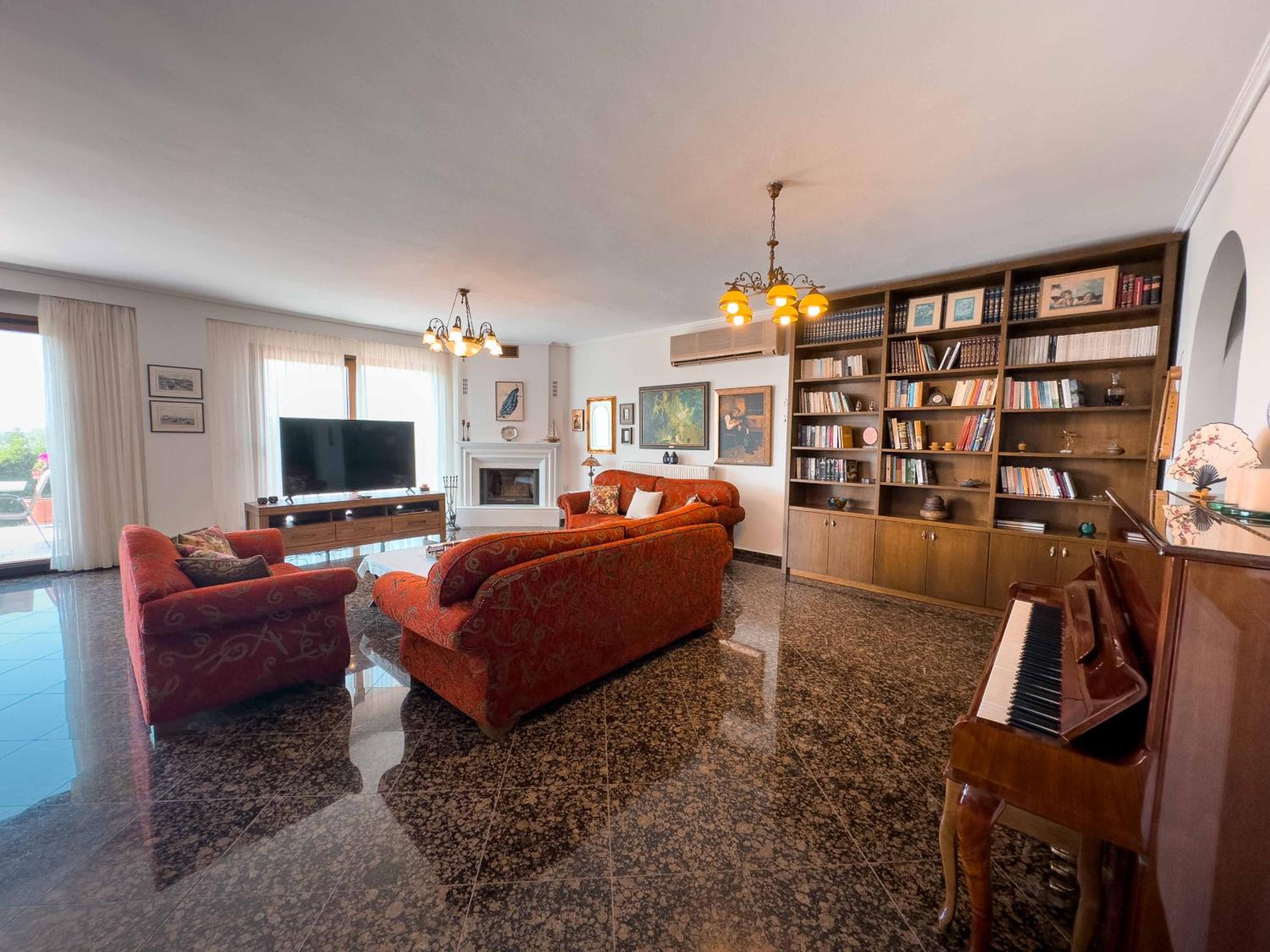 Villa Bougainvillea