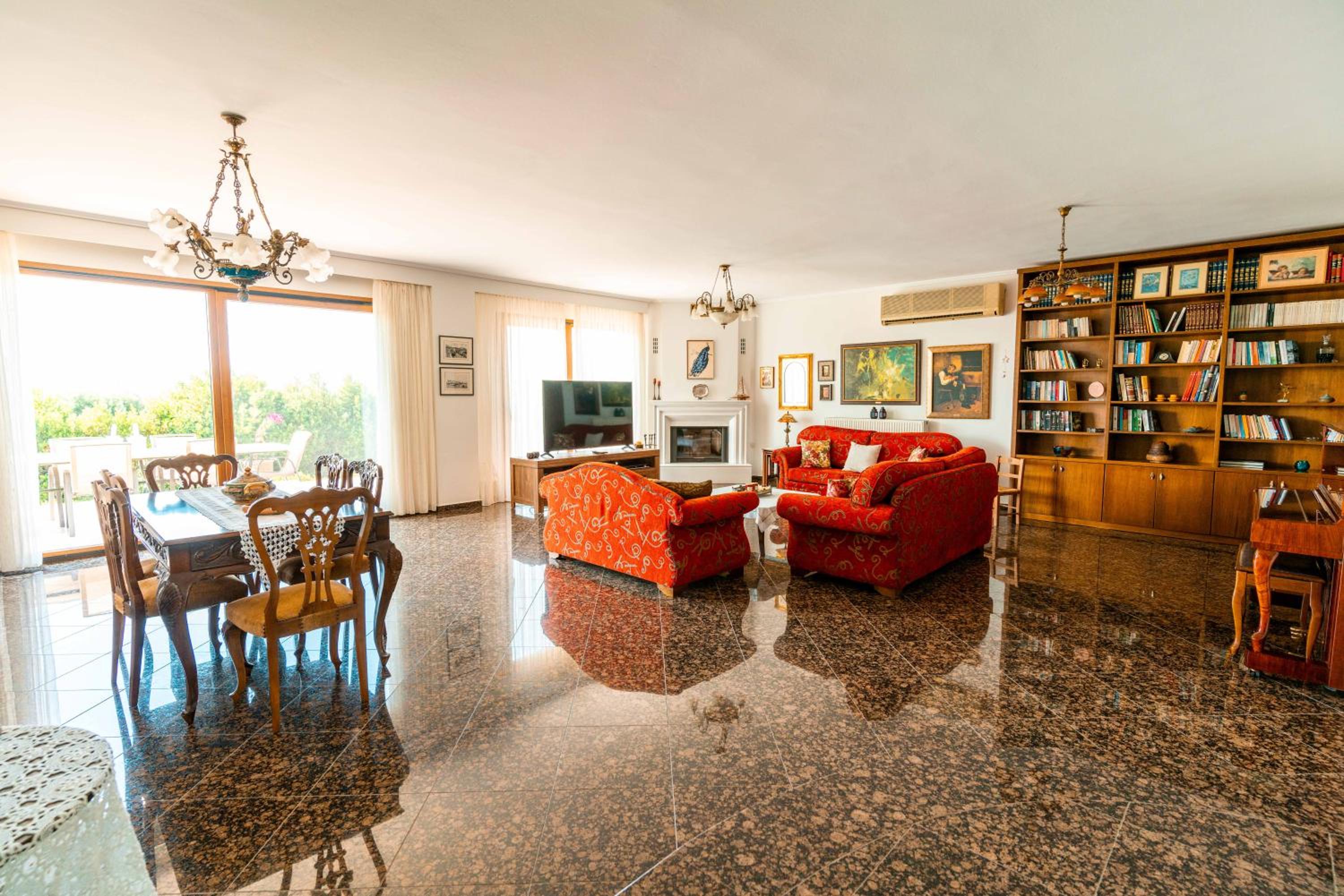 Villa Bougainvillea