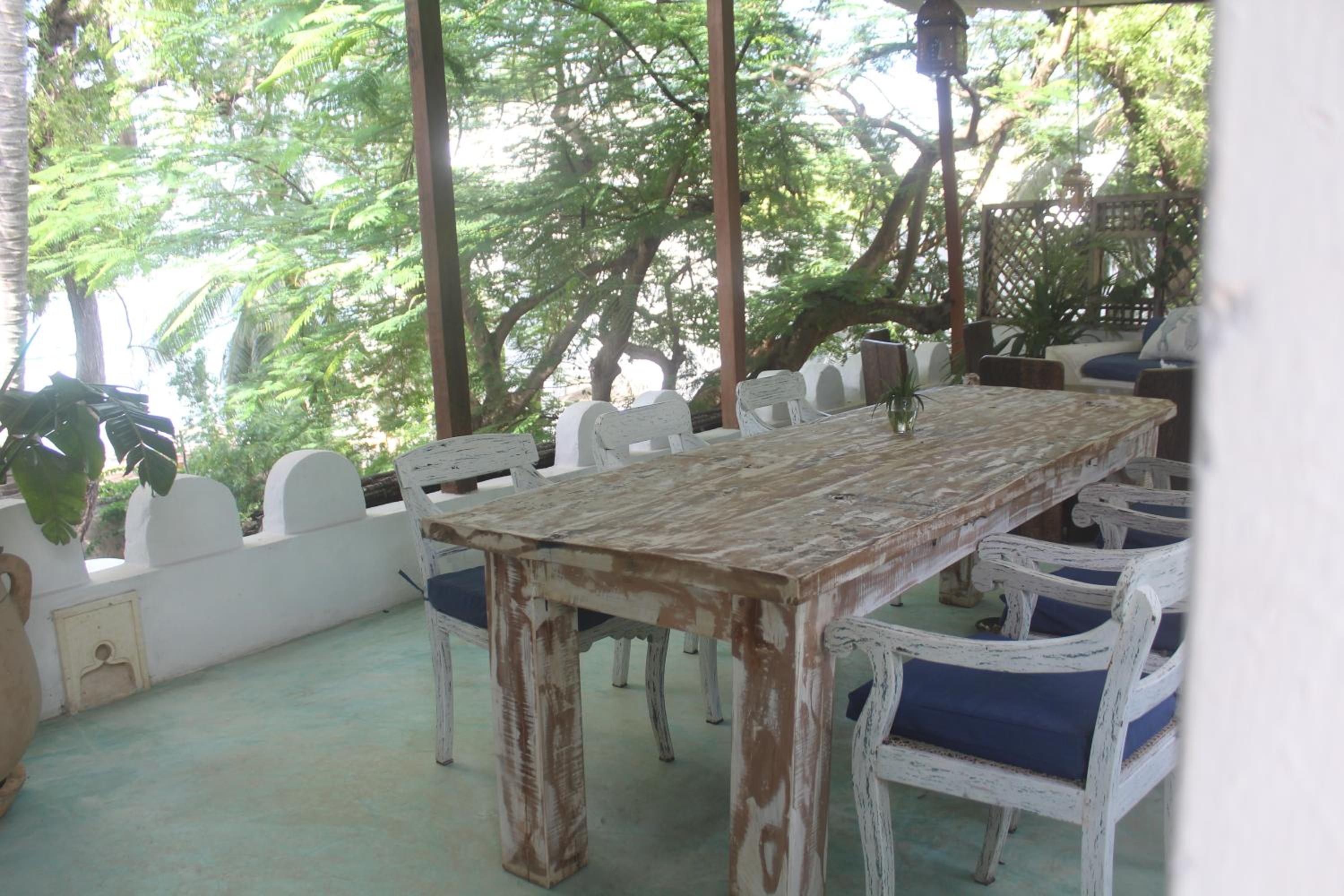 Kijani Hotel
