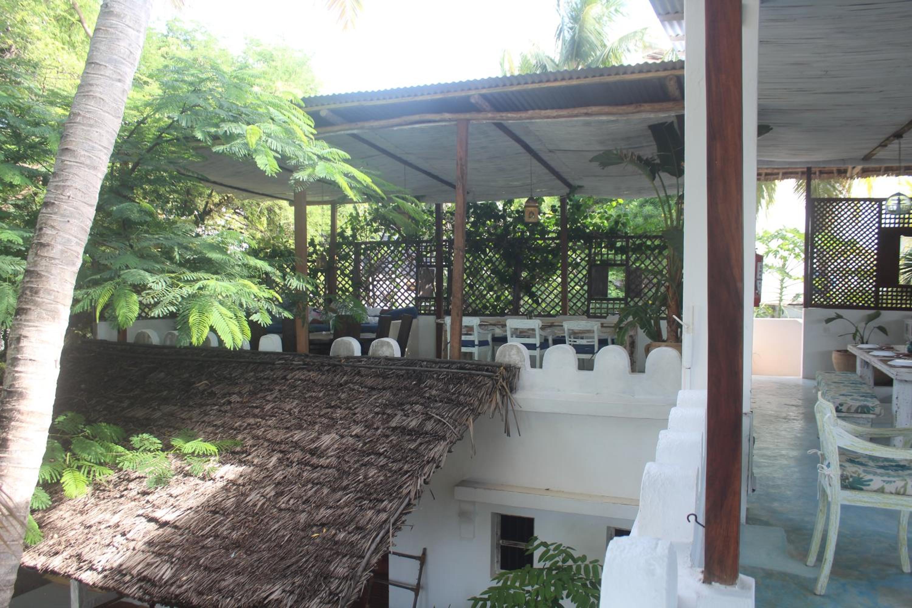 Kijani Hotel