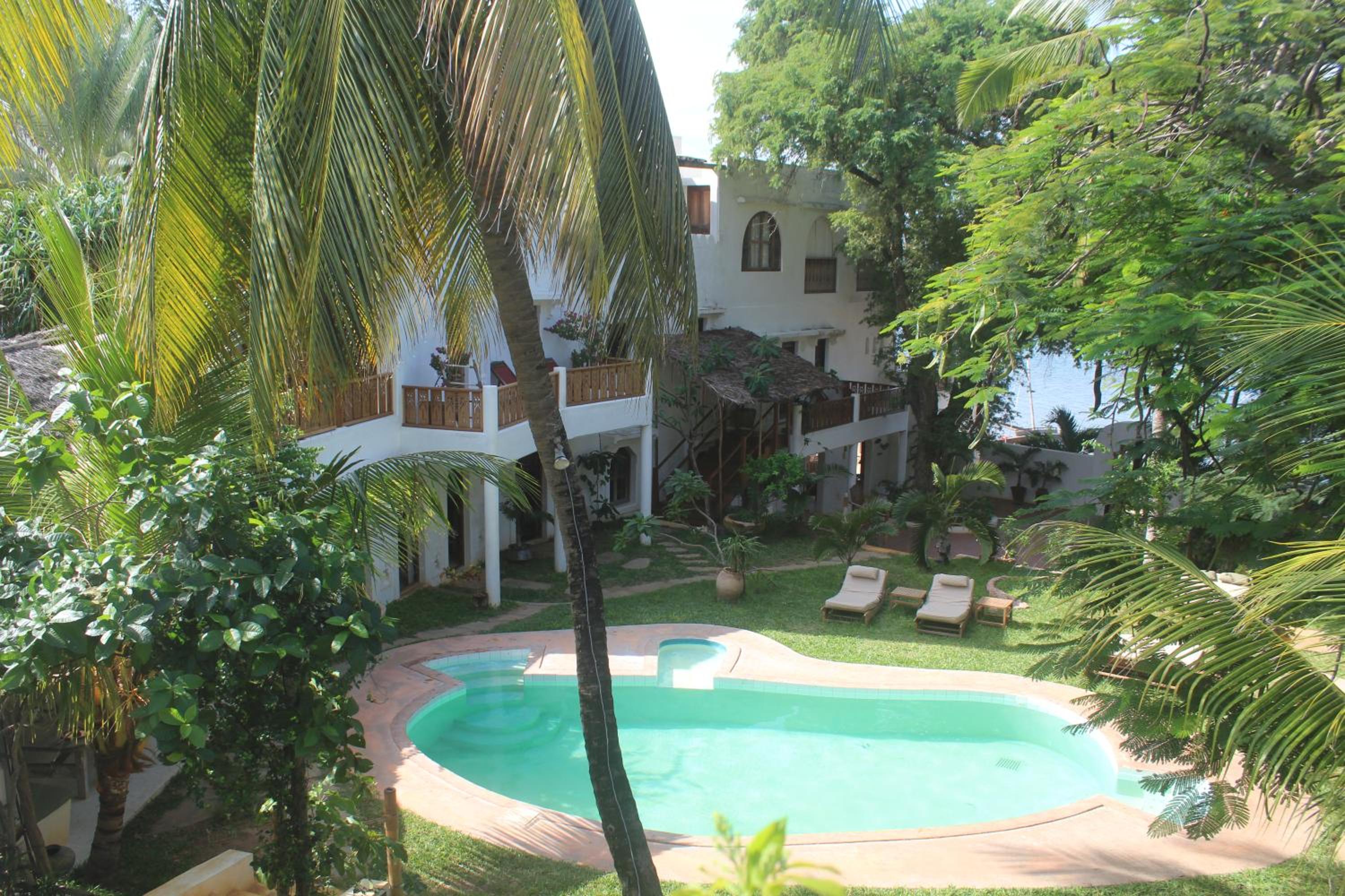 Kijani Hotel