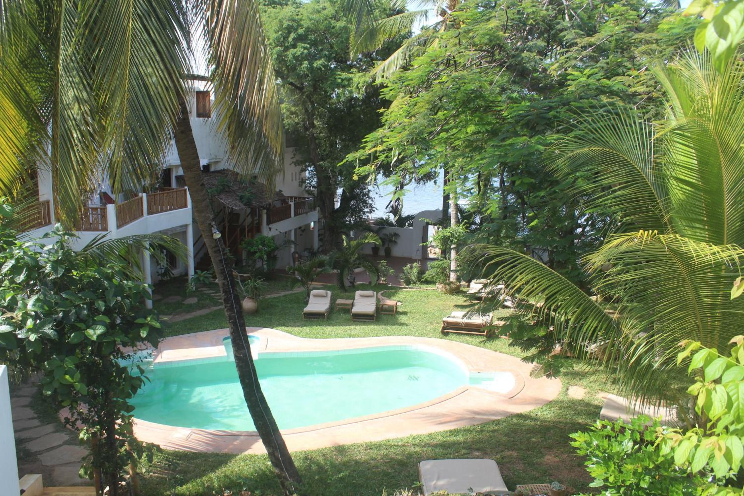 Kijani Hotel