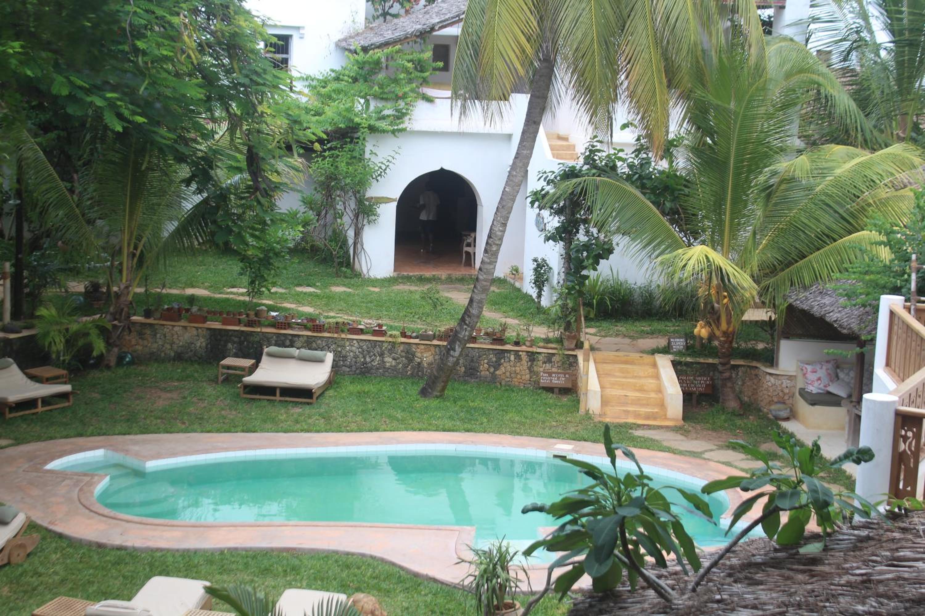 Kijani Hotel