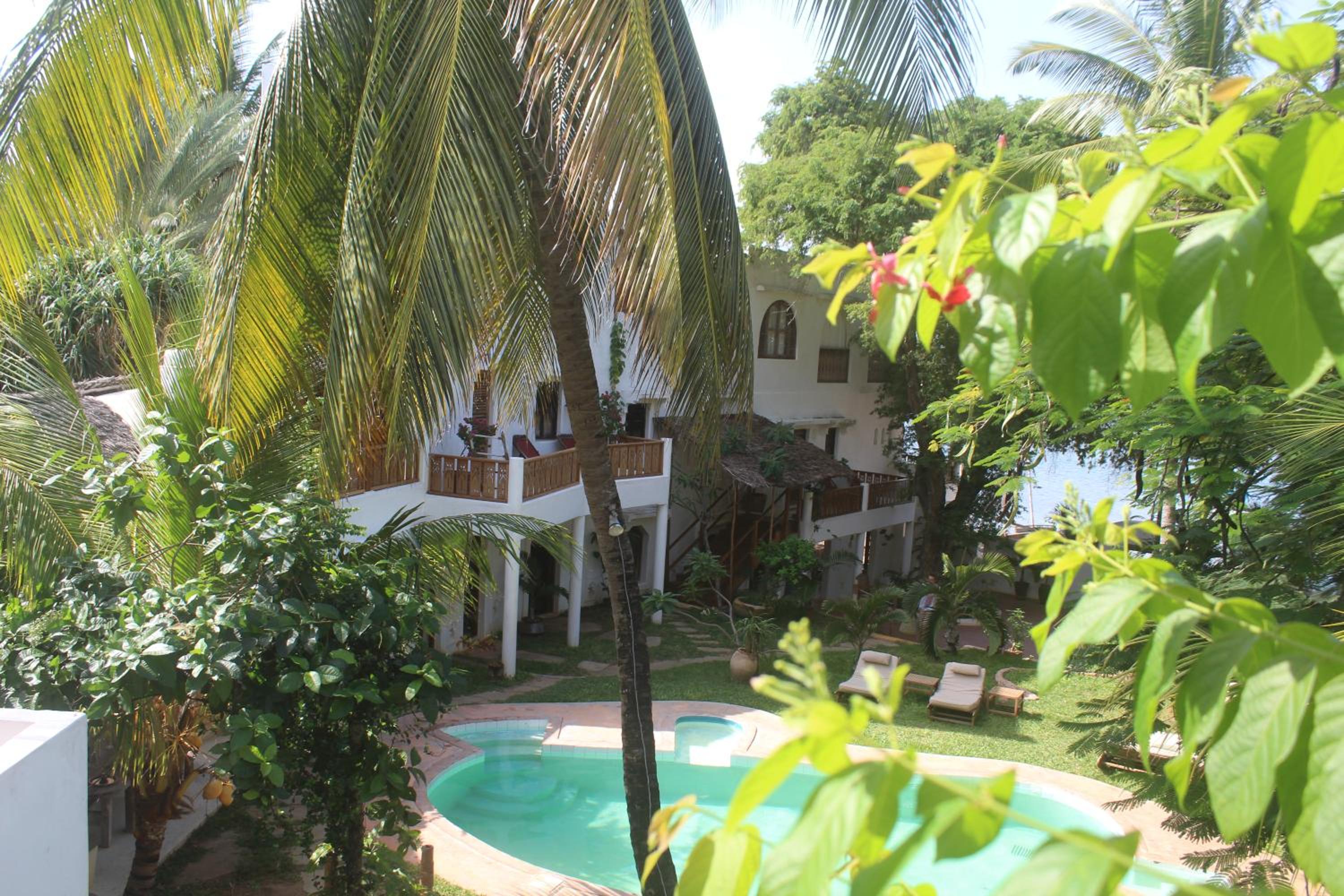 Kijani Hotel
