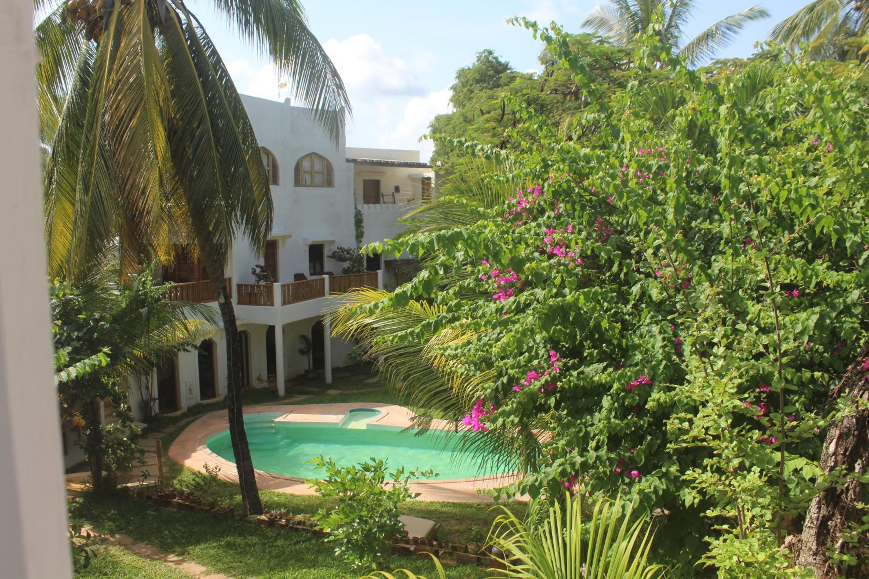 Kijani Hotel