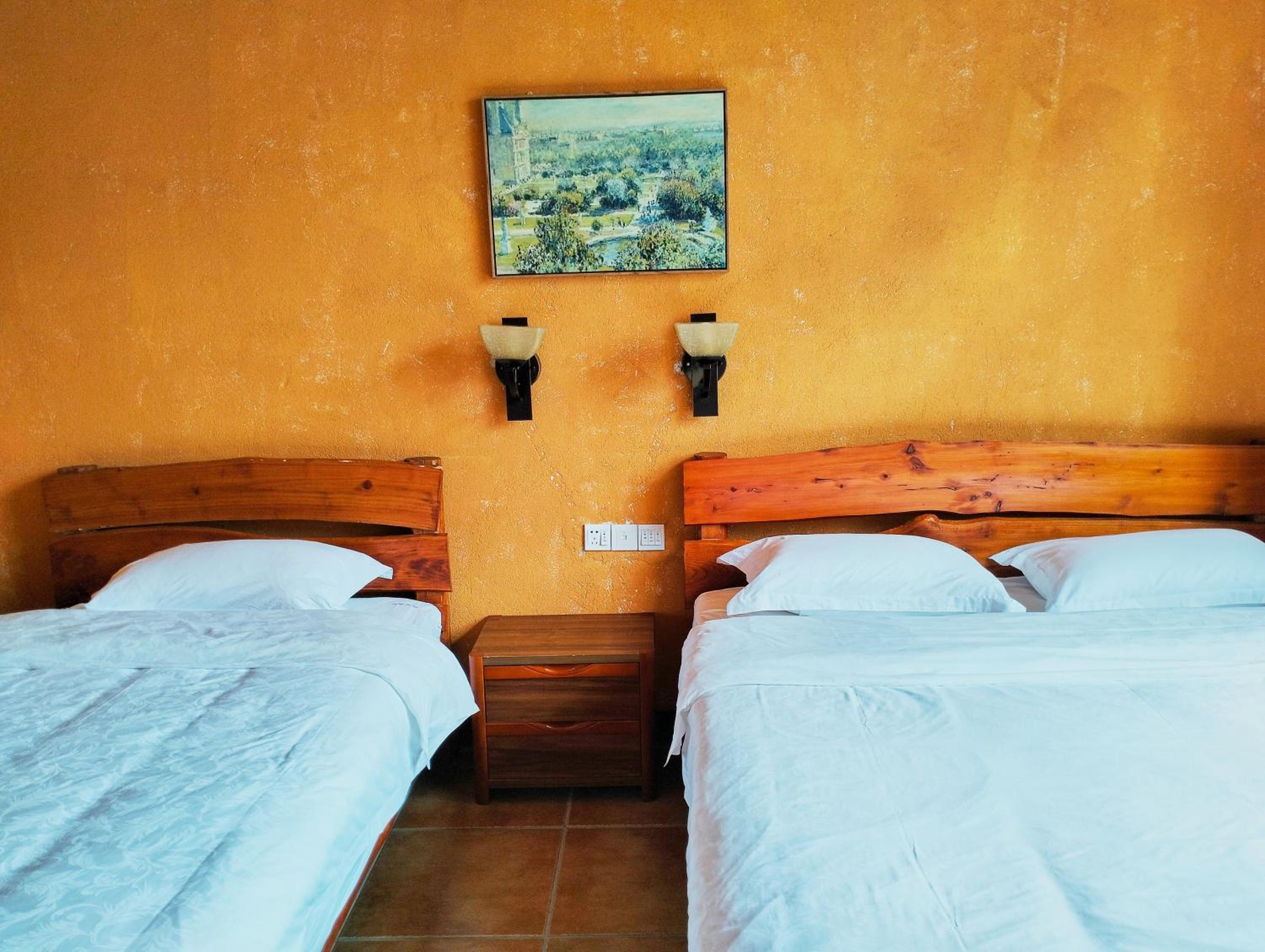 Yangshuo Eden's Social Guesthouse - Wake up to a hearty Western breakfast & fresh craft coffee & night beers & outdoor activities