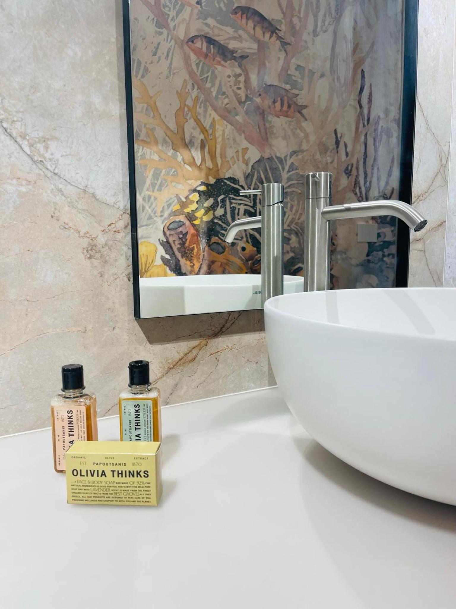 Lake Como Skyview en Como — bathroom
