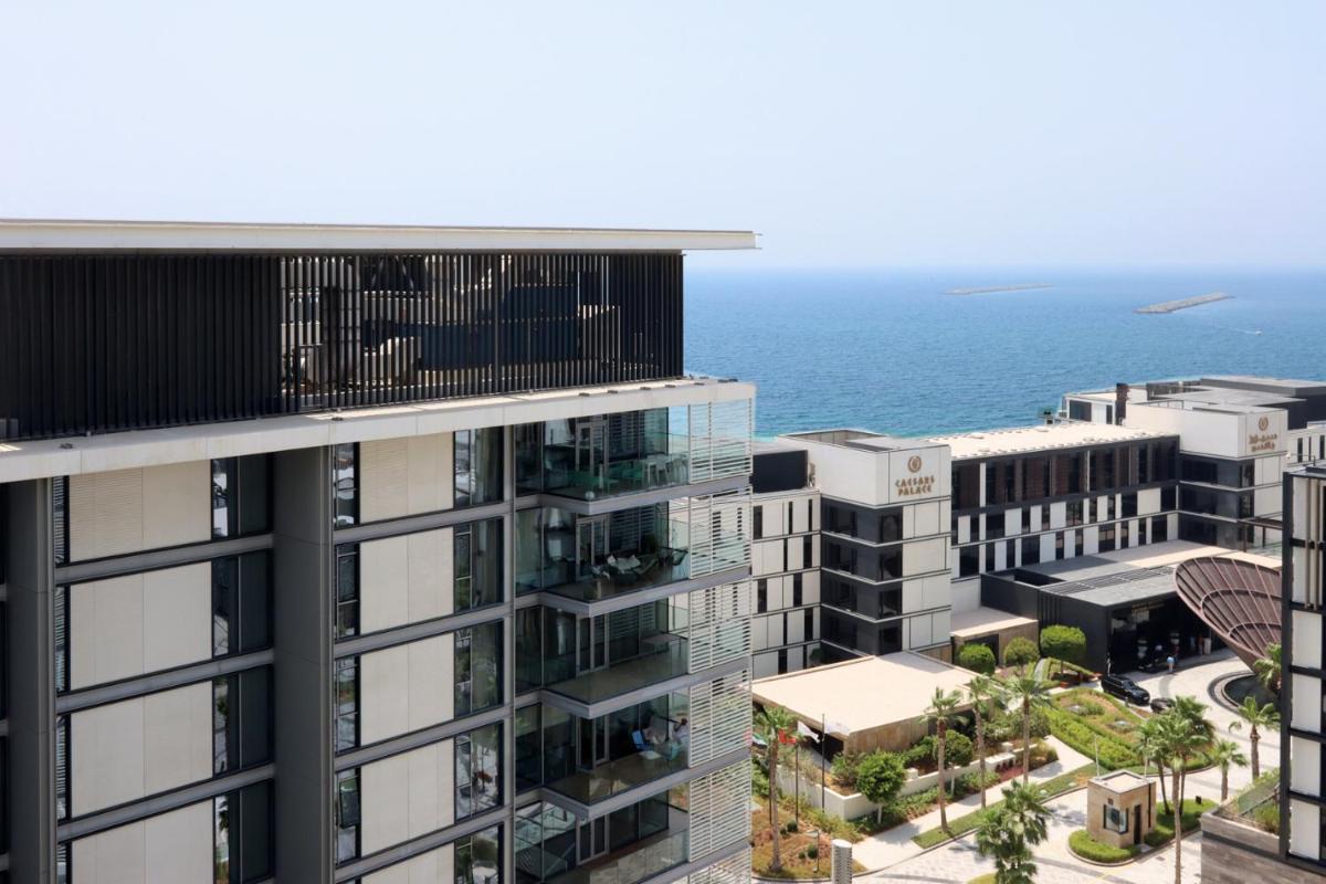 Bluewaters Island - High-Floor 1 Bedroom Suite by Livbnb