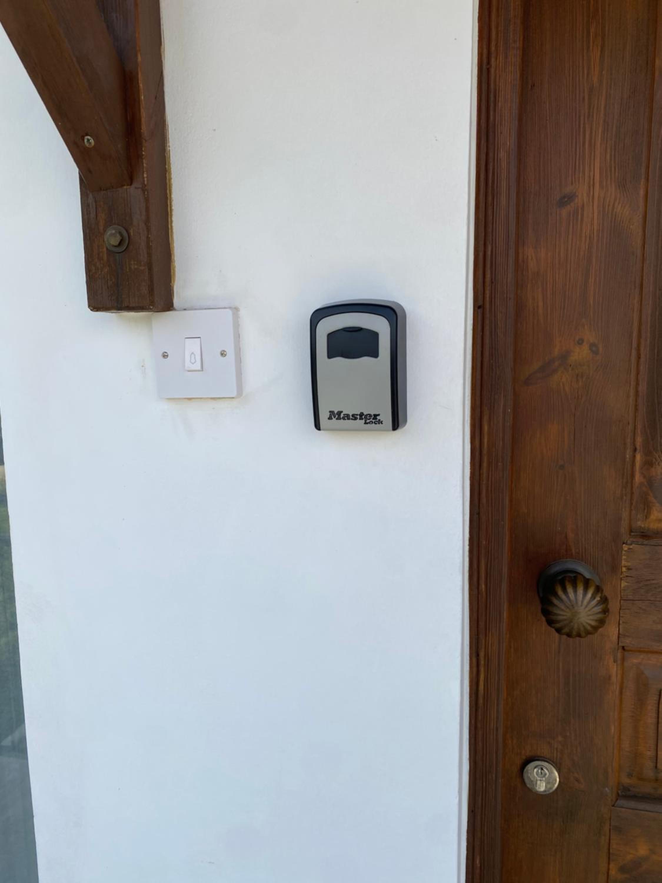 NTORAS Holiday Home