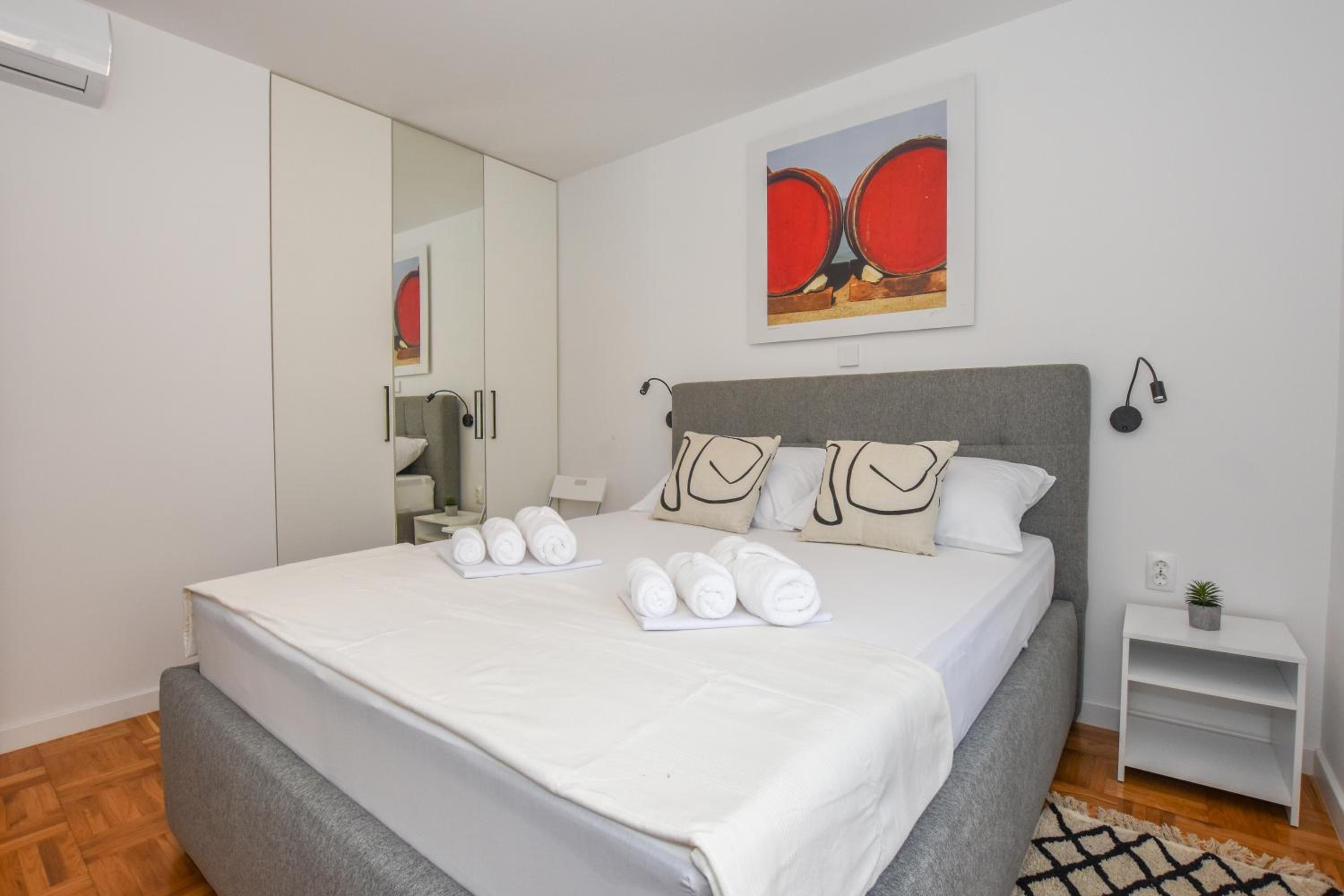 Apartment Sidro
