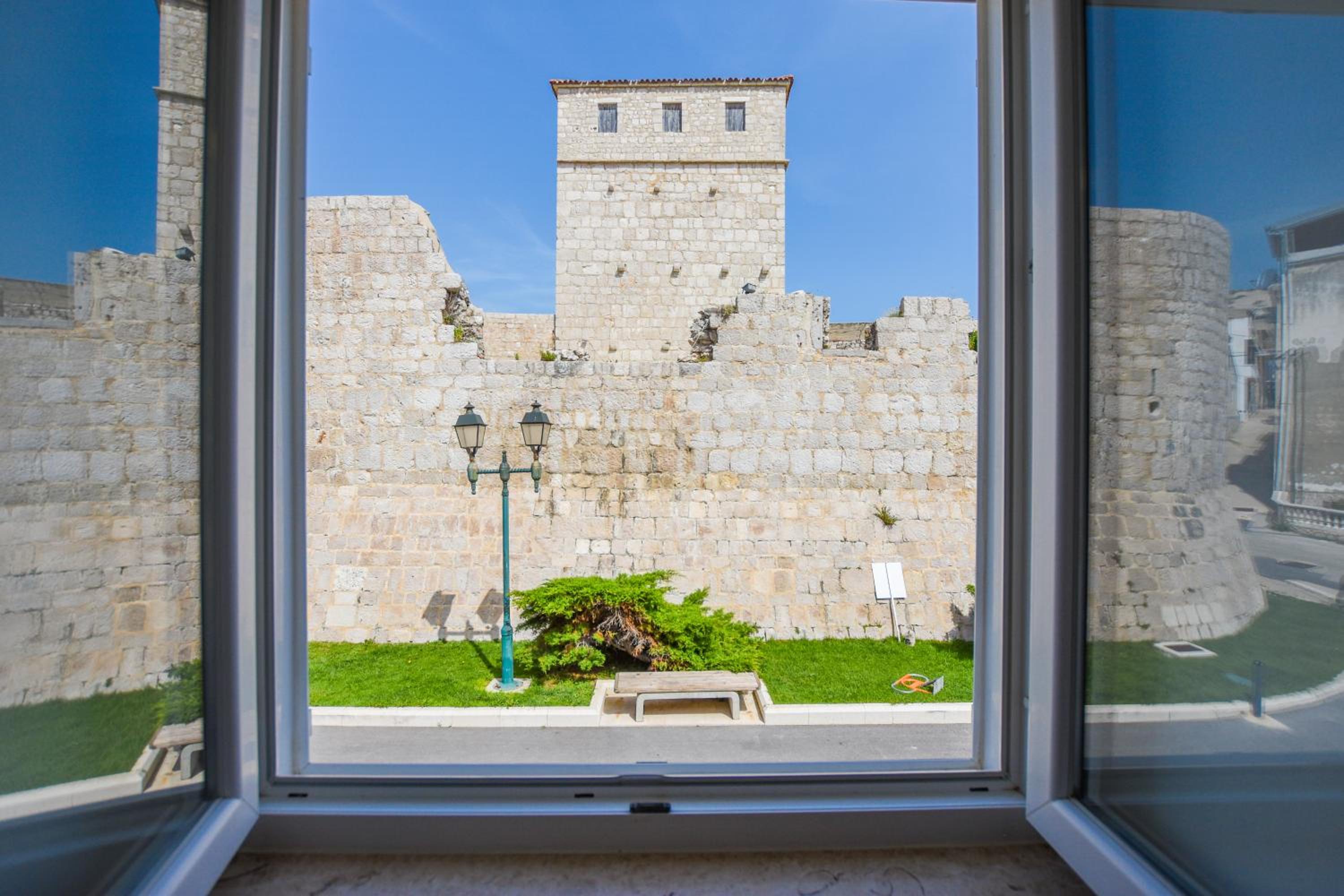 Apartment Sidro