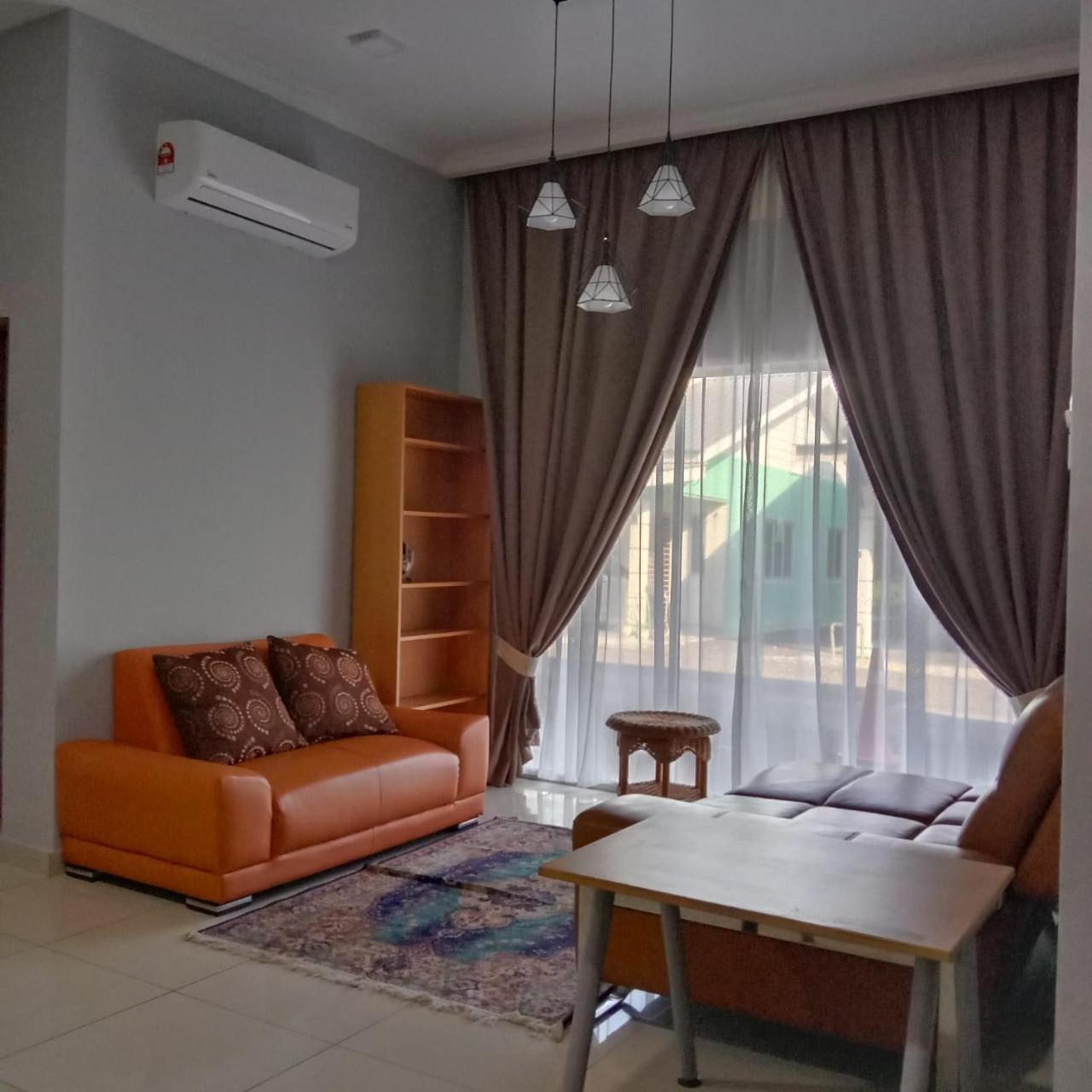 Sarod Inn Meru Homestay 3-bedroom Apartment photo 2