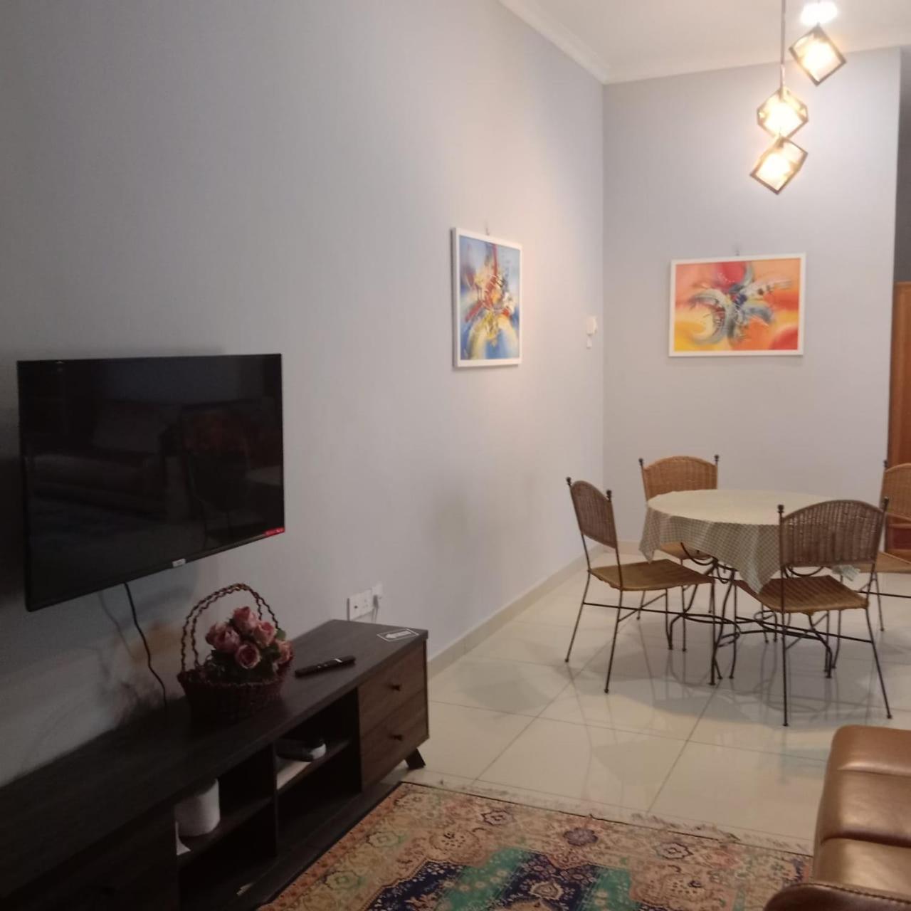 Sarod Inn Meru Homestay 3-bedroom Apartment photo 3