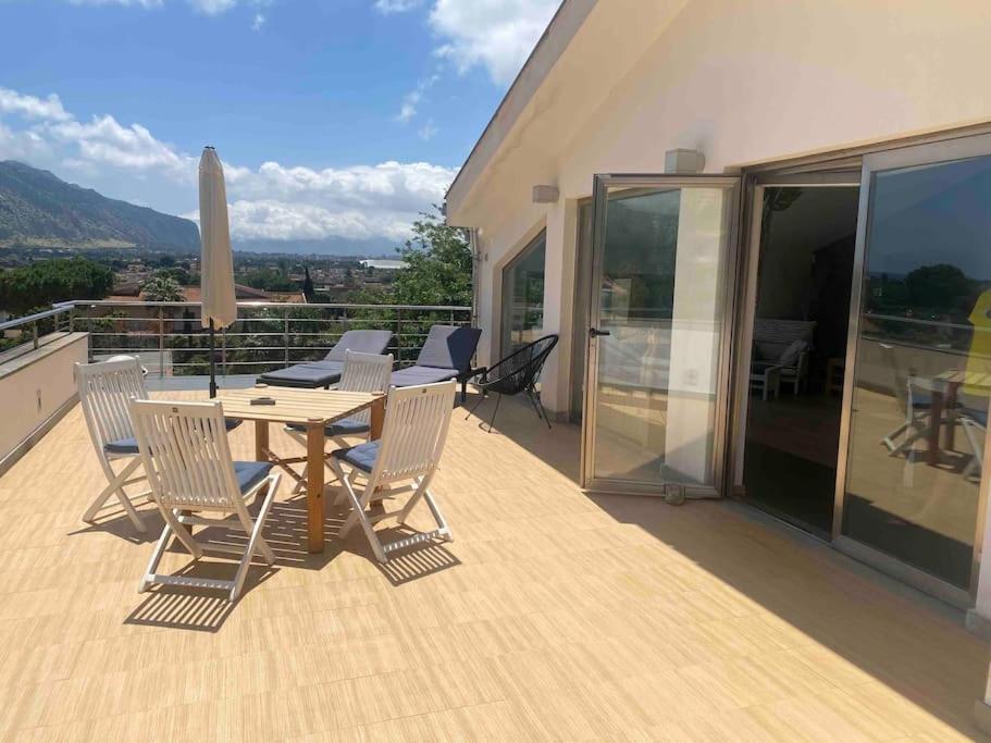 Villa Elloise view 4