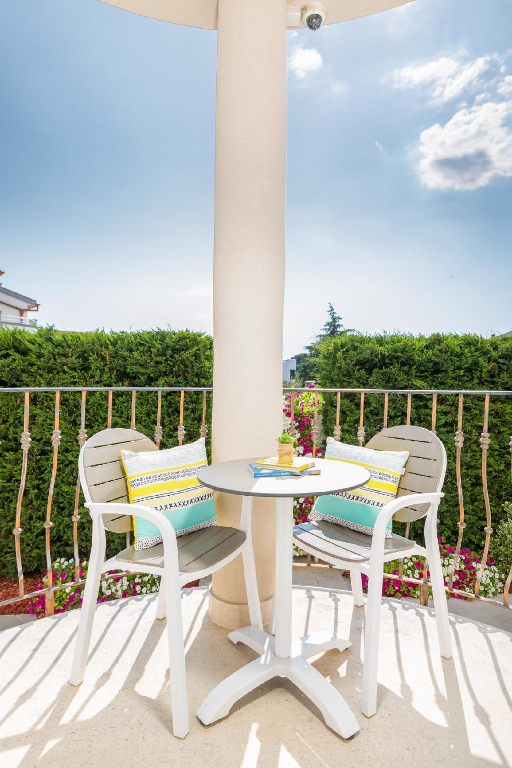 Apartments Villa Nina